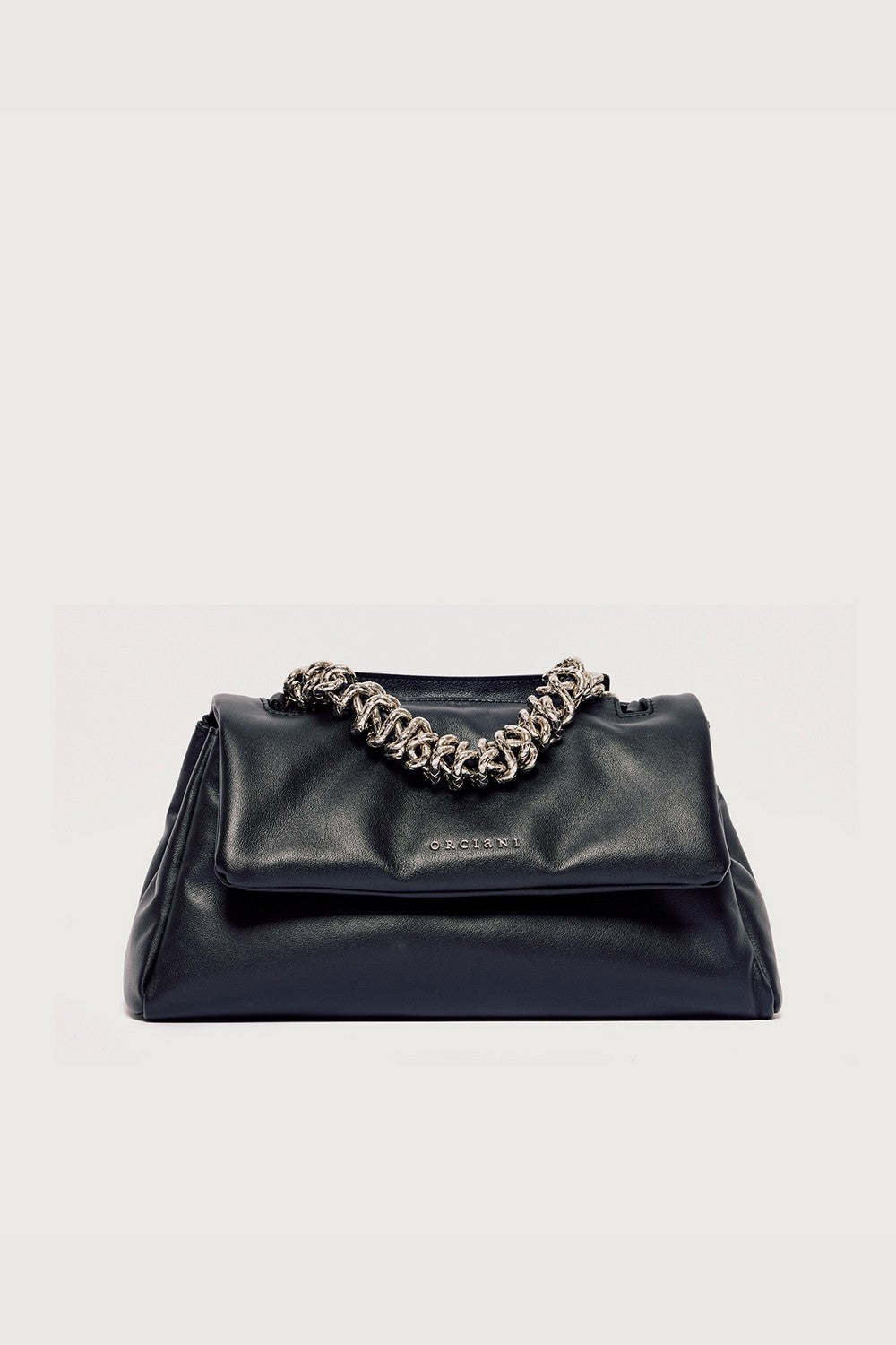 https://admin.shopify.com/store/gulieshop/products/15676795486557#:~:text=https%3A//www.gulieshop.it%20%E2%80%BA%20products%20%E2%80%BA%20orciani%2Dborsa%2Dsveva%2Dlonguette%2Din%2Dnappa%2Dbold%2Db02159%2D1