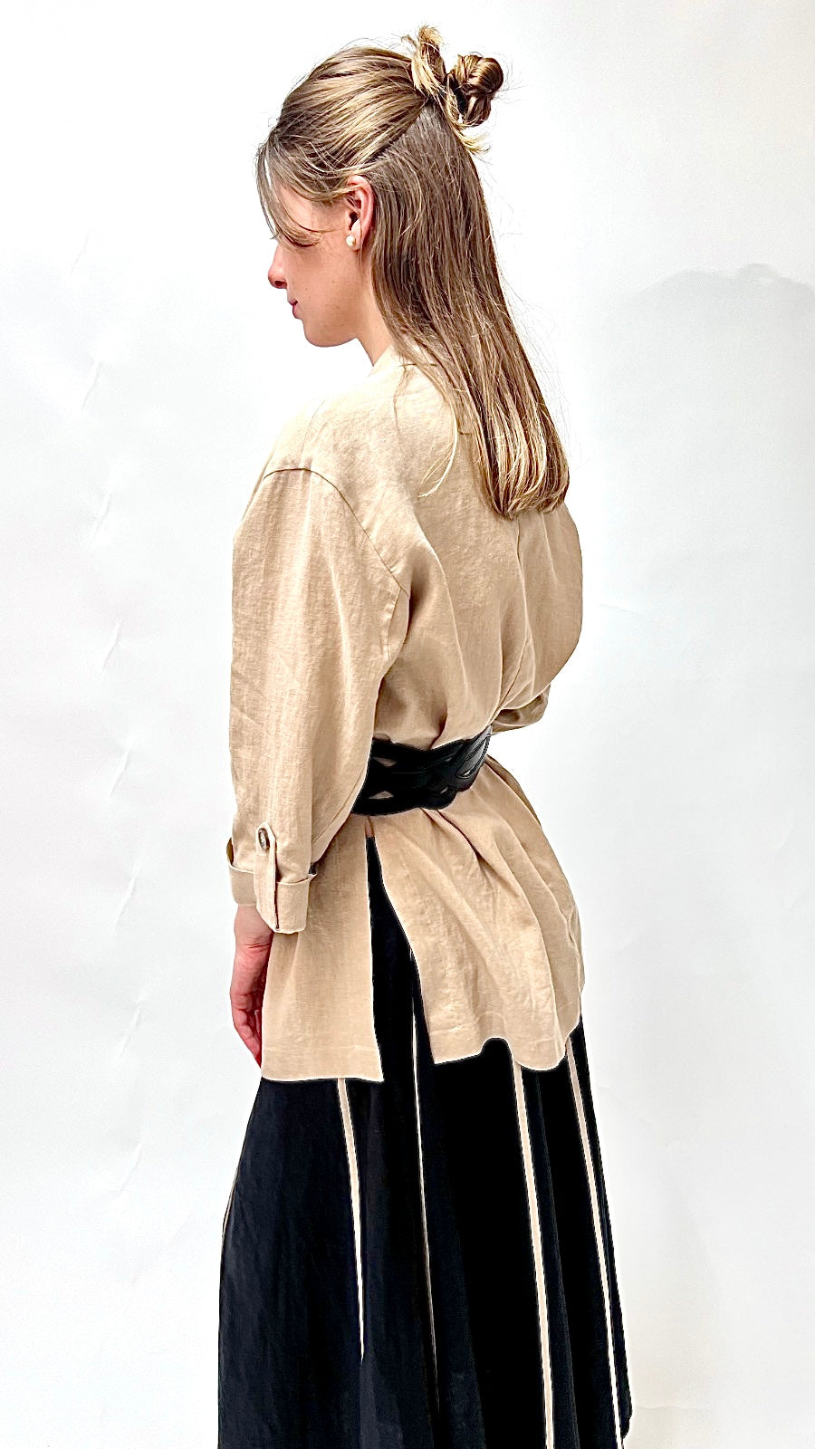 https://admin.shopify.com/store/gulieshop/products/15400923234653#:~:text=https%3A//www.gulieshop.it%20%E2%80%BA%20products%20%E2%80%BA%20purotatto%2Dgiacca%2Din%2Dlino%2Dss250448103