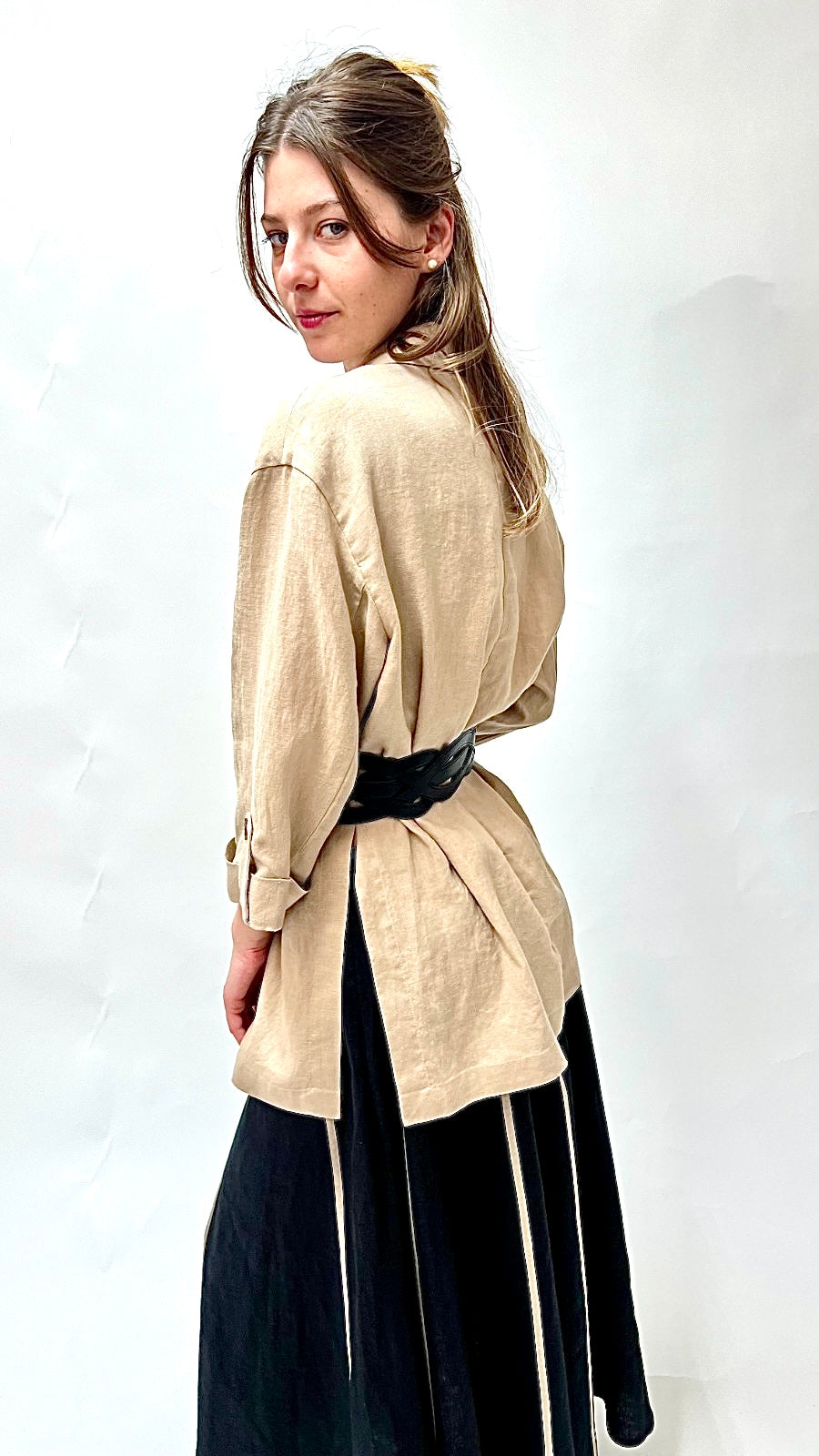 https://admin.shopify.com/store/gulieshop/products/15400923234653#:~:text=https%3A//www.gulieshop.it%20%E2%80%BA%20products%20%E2%80%BA%20purotatto%2Dgiacca%2Din%2Dlino%2Dss250448103