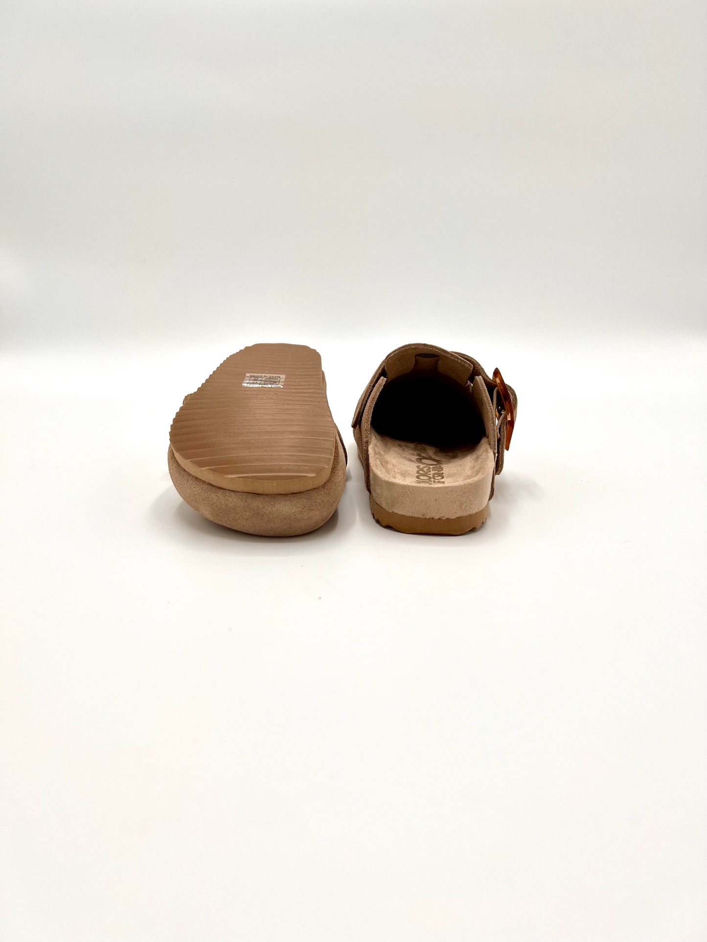 https://admin.shopify.com/store/gulieshop/products/15378813419869#:~:text=https%3A//www.gulieshop.it%20%E2%80%BA%20products%20%E2%80%BA%20colors%2Dof%2Dcalifornia%2Dsabot%2Din%2Dsuede%2Dbi086
