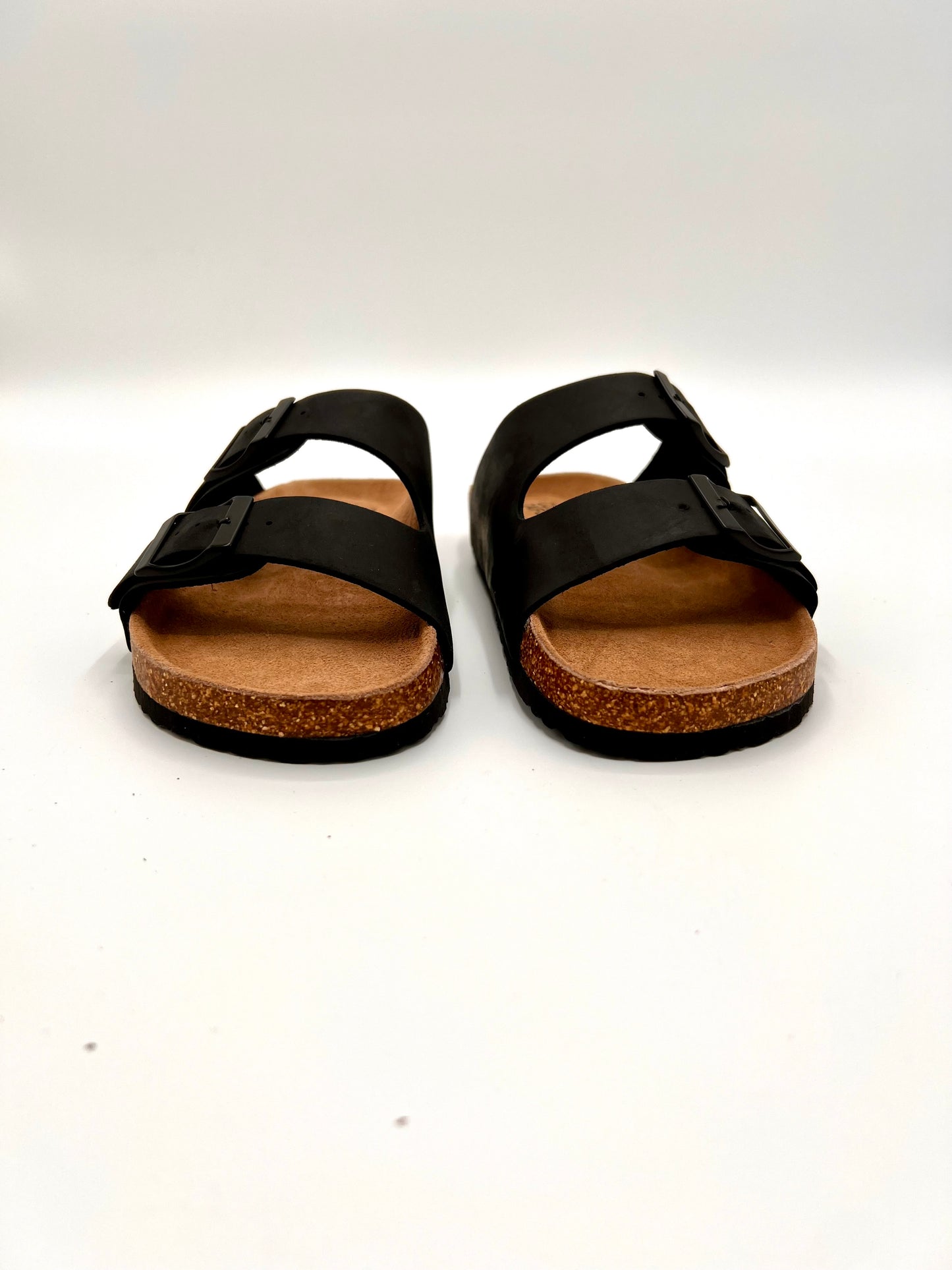 https://admin.shopify.com/store/gulieshop/products/15378813550941#:~:text=https%3A//www.gulieshop.it%20%E2%80%BA%20products%20%E2%80%BA%20colors%2Dof%2Dcalifornia%2Dsandalo%2Din%2Dnabuk%2Dbiom410