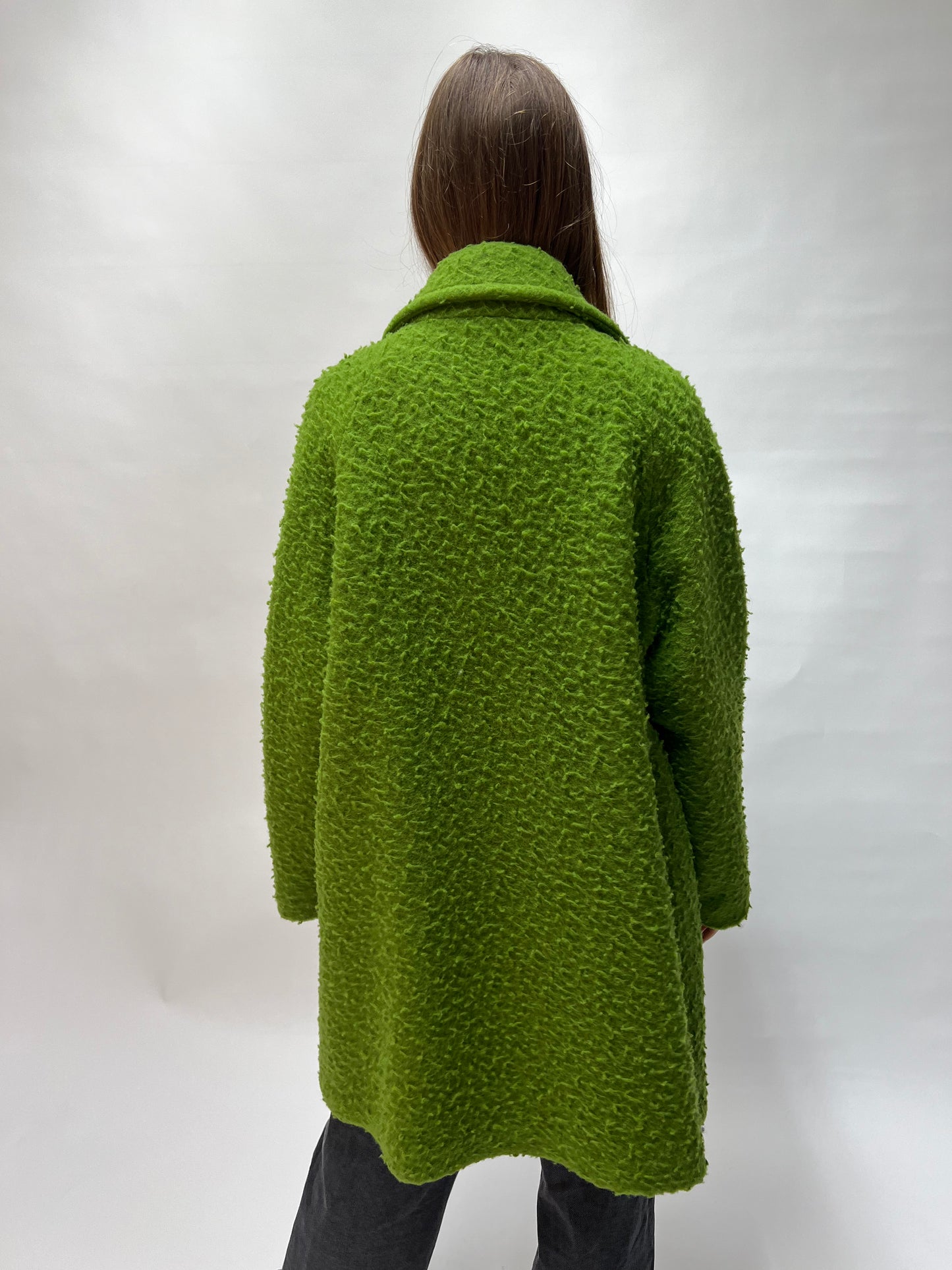 https://admin.shopify.com/store/gulieshop/products/14756464066909#:~:text=https%3A//www.gulieshop.it%20%E2%80%BA%20products%20%E2%80%BA%20v%2Dlab%2Dcappotto%2Din%2Dlana%2Dcasentino%2Dfw36621