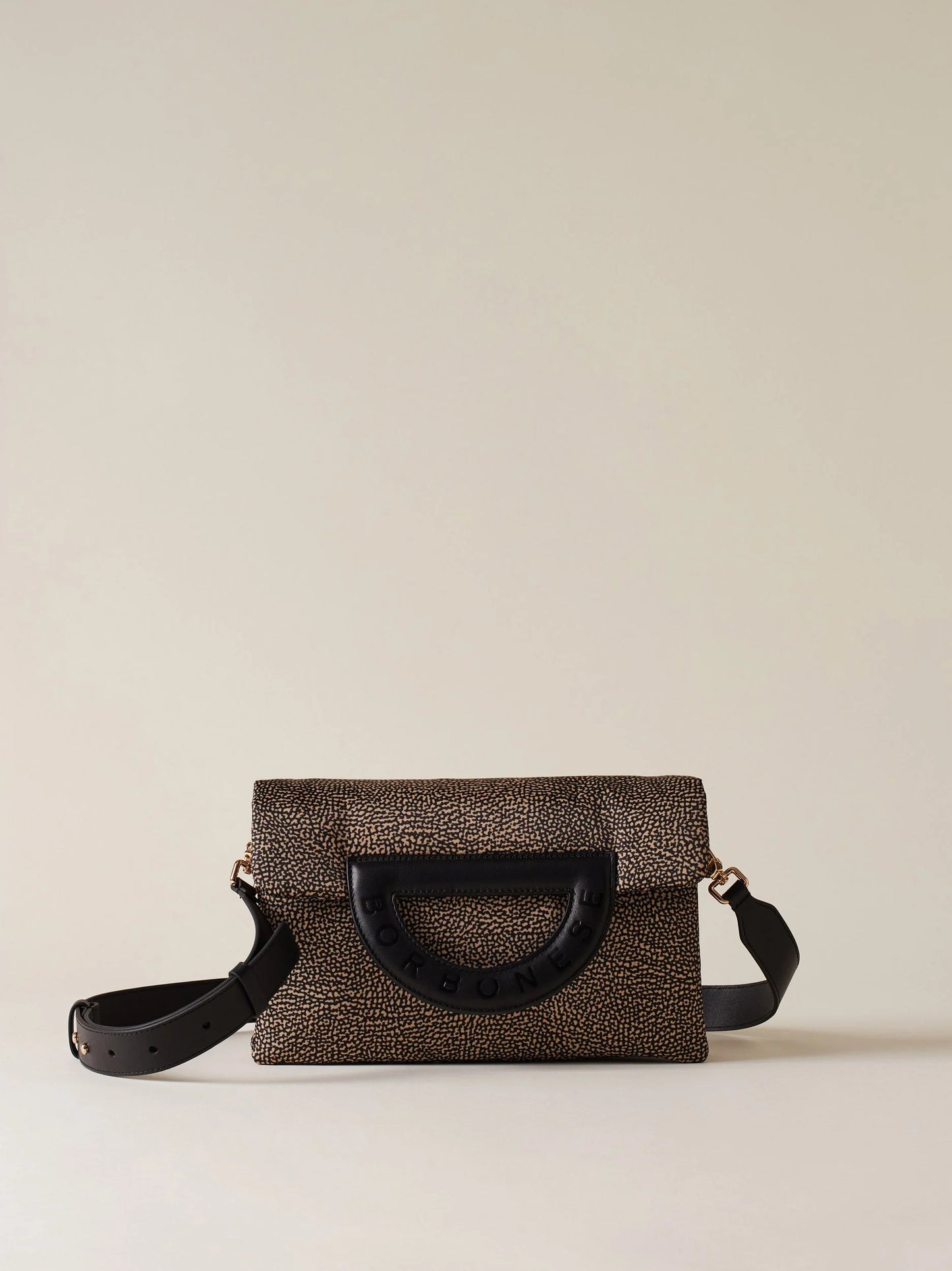 https://admin.shopify.com/store/gulieshop/products/15039631917405#:~:text=https%3A//www.gulieshop.it%20%E2%80%BA%20products%20%E2%80%BA%20borbonese%2Dborsa%2Dpiatta%2Dcon%2Dtracolla%2D91010047i15%2D1