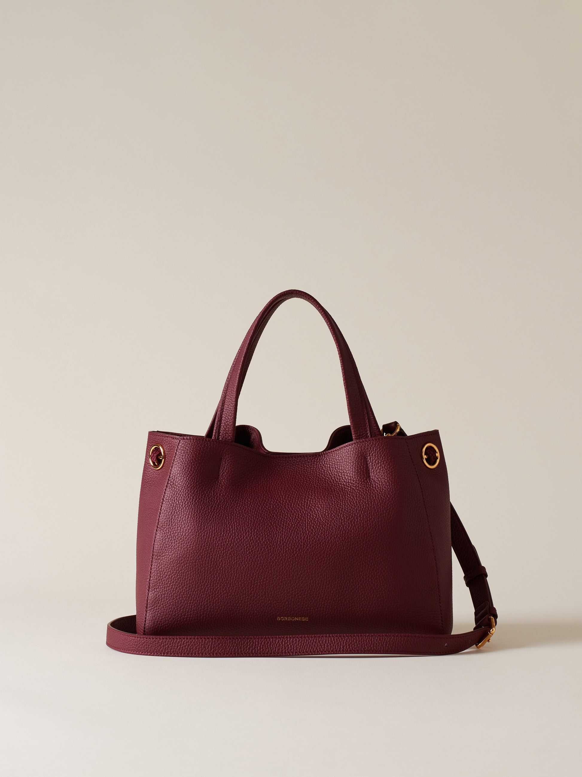 https://admin.shopify.com/store/gulieshop/products/15491900932445#:~:text=https%3A//www.gulieshop.it%20%E2%80%BA%20products%20%E2%80%BA%20borbonese%2Dborsa%2Dshopping%2D91010055%2D107