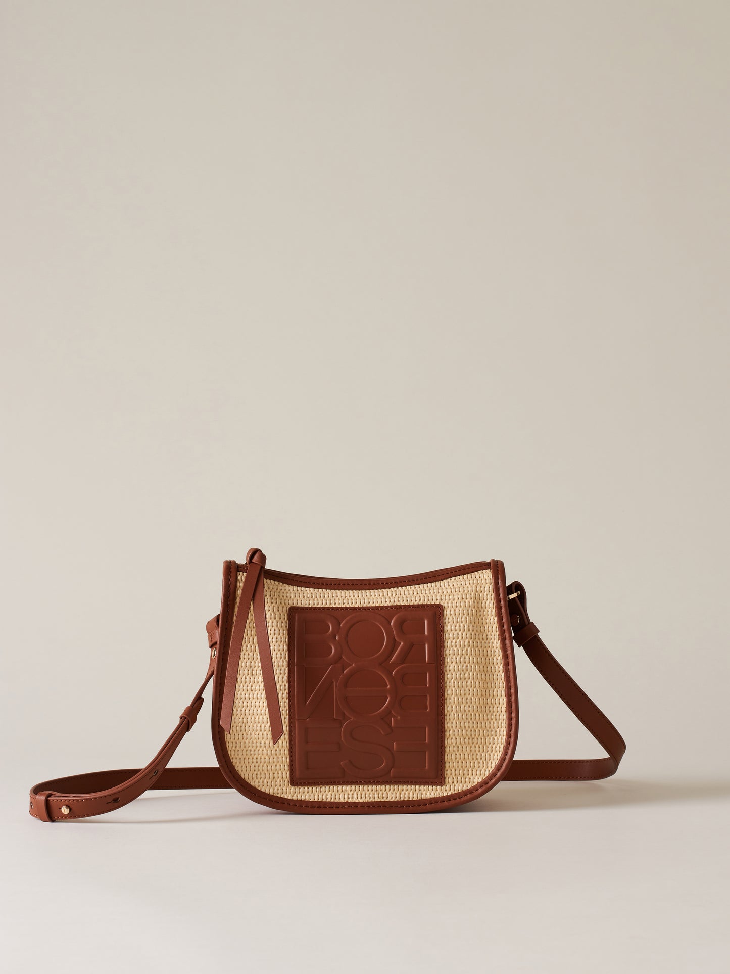 https://admin.shopify.com/store/gulieshop/products/15384147624285#:~:text=https%3A//www.gulieshop.it%20%E2%80%BA%20products%20%E2%80%BA%20boronese%2Dborsa%2Dtracolla%2Driviera%2D910100660056%2Dx79
