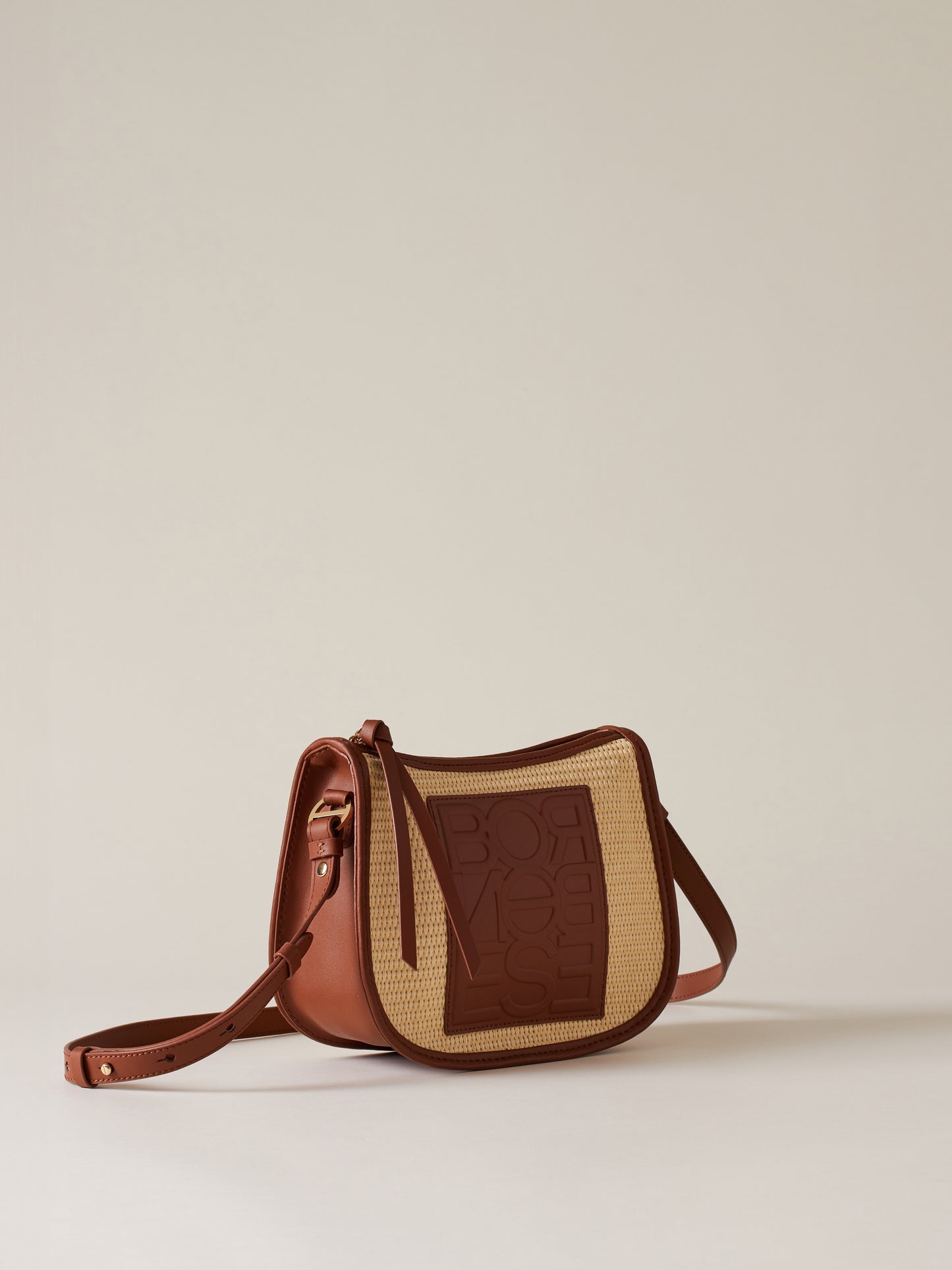 https://admin.shopify.com/store/gulieshop/products/15384147624285#:~:text=https%3A//www.gulieshop.it%20%E2%80%BA%20products%20%E2%80%BA%20boronese%2Dborsa%2Dtracolla%2Driviera%2D910100660056%2Dx79