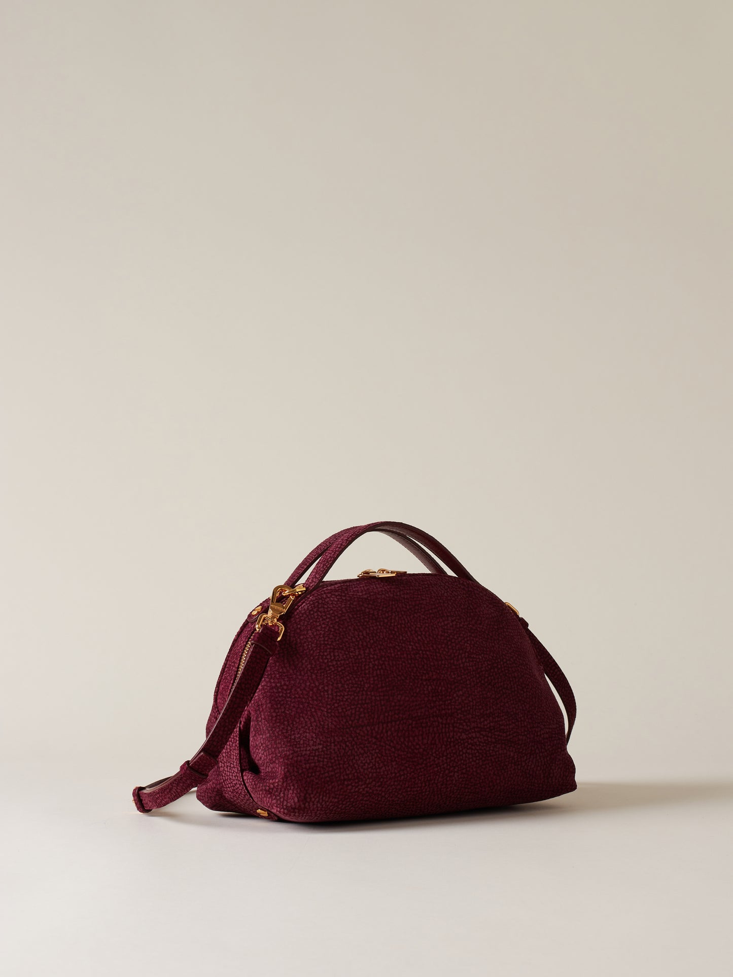 https://admin.shopify.com/store/gulieshop/products/15491900571997#:~:text=https%3A//www.gulieshop.it%20%E2%80%BA%20products%20%E2%80%BA%20borbonese%2Dborsa%2Dbauletto%2Dsexy%2D923329%2D684
