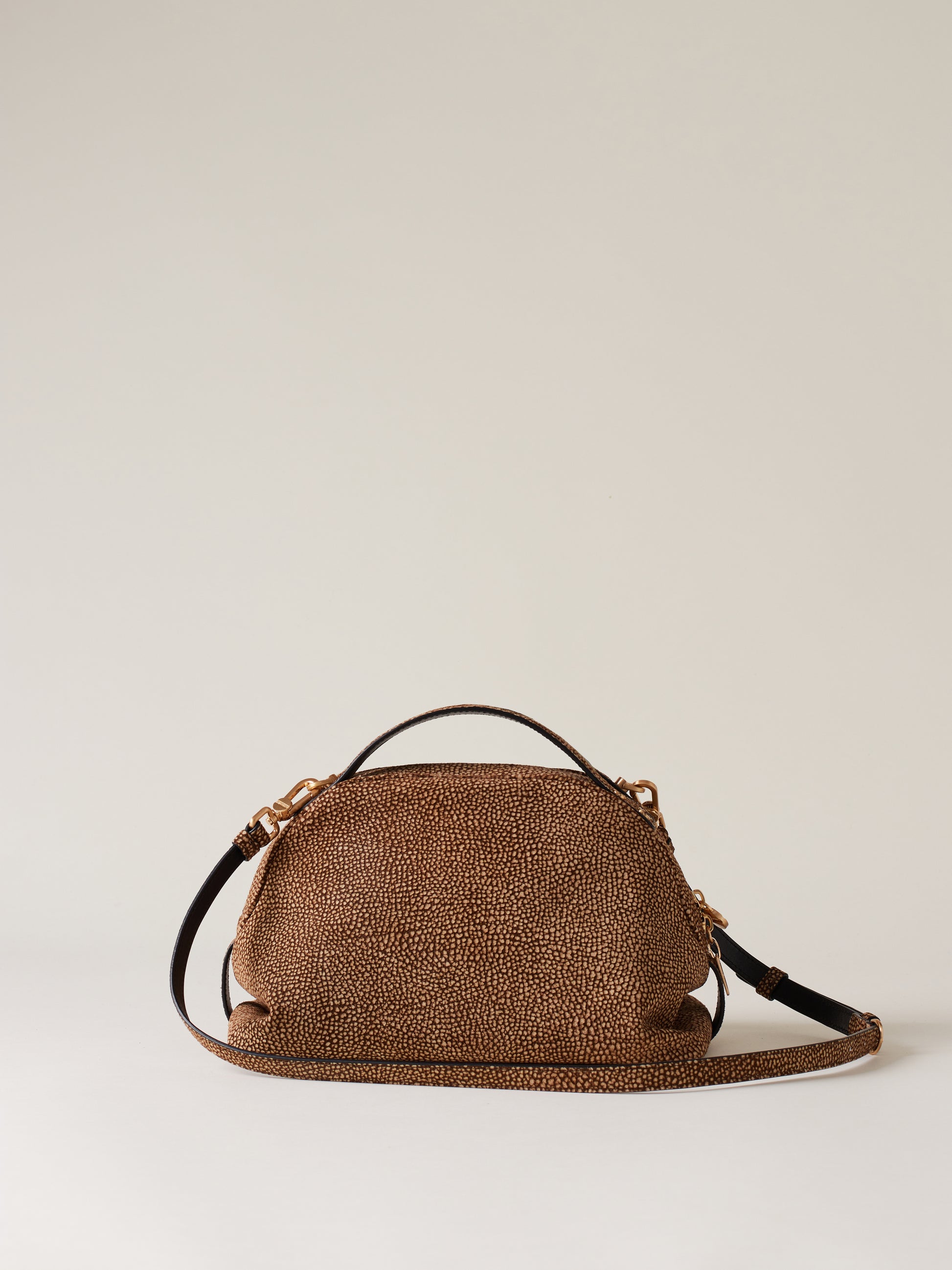 https://admin.shopify.com/store/gulieshop/products/15491901161821#:~:text=https%3A//www.gulieshop.it%20%E2%80%BA%20products%20%E2%80%BA%20borbonese%2Dborsa%2Da%2Dbauletto%2Dsexy%2D923329%2D684