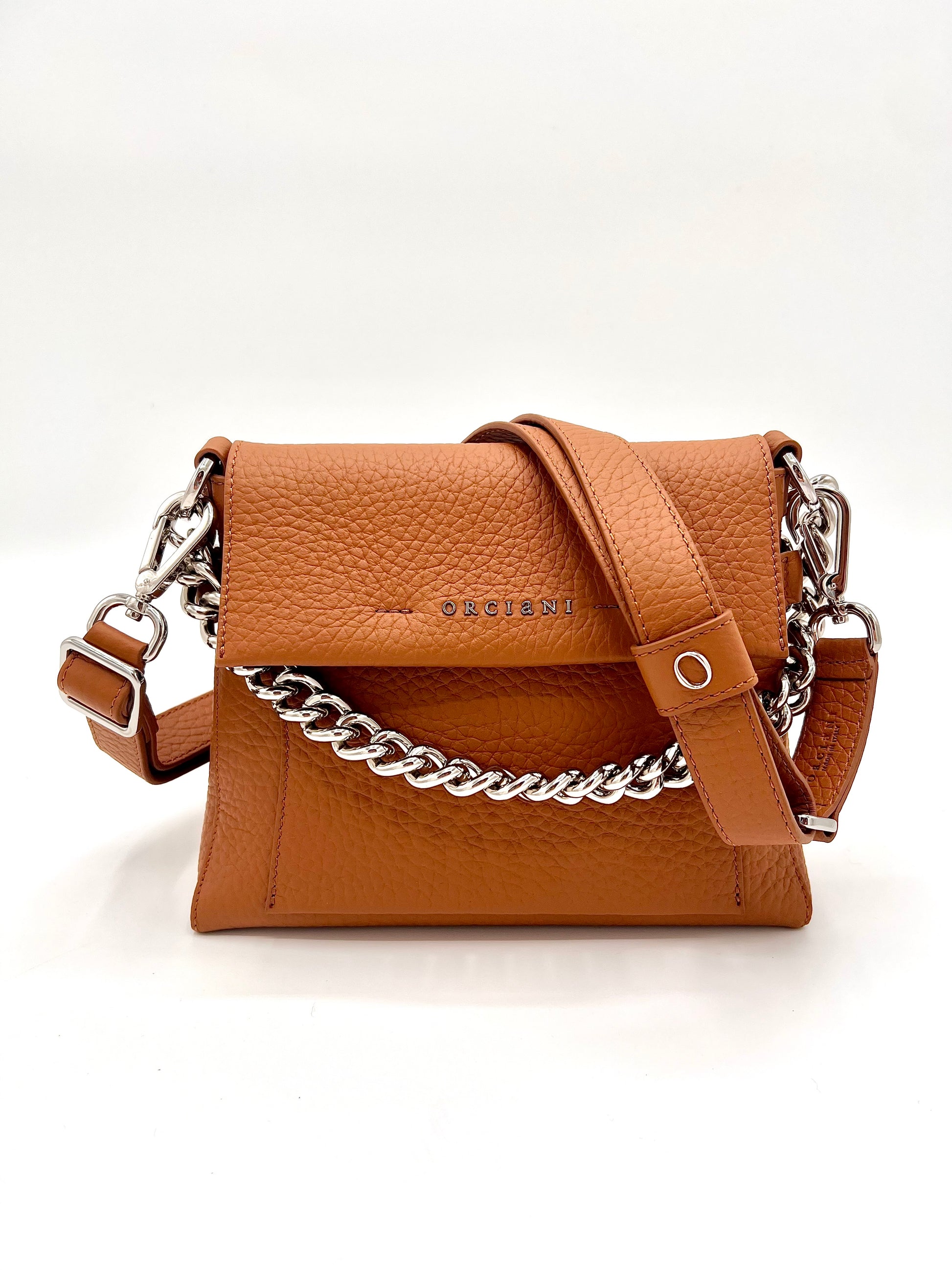 https://admin.shopify.com/store/gulieshop/products/15413202092381#:~:text=https%3A//www.gulieshop.it%20%E2%80%BA%20products%20%E2%80%BA%20orciani%2Dborsa%2Da%2Dspalla%2Dpiccola%2Dmissy%2Ds%2Dsoft%2Db02173%2D2