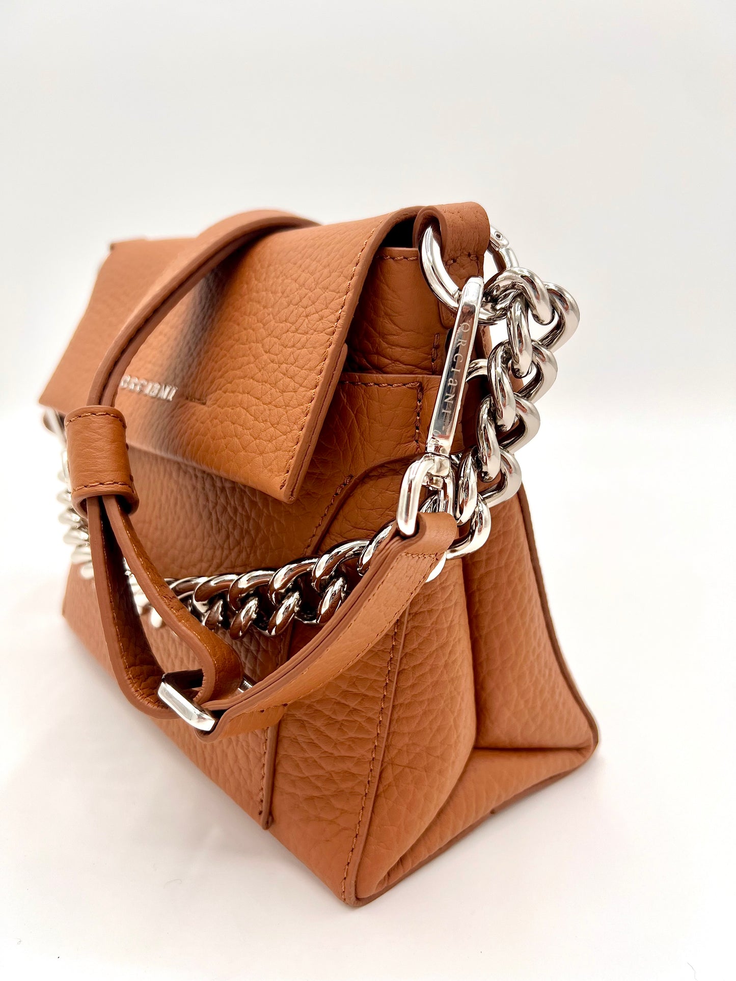 https://admin.shopify.com/store/gulieshop/products/15413202092381#:~:text=https%3A//www.gulieshop.it%20%E2%80%BA%20products%20%E2%80%BA%20orciani%2Dborsa%2Da%2Dspalla%2Dpiccola%2Dmissy%2Ds%2Dsoft%2Db02173%2D2