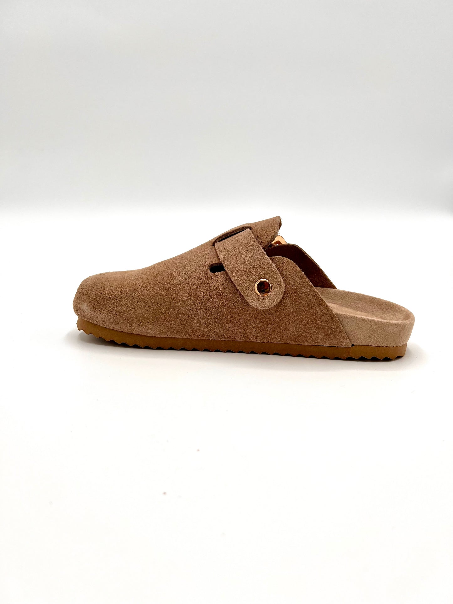 https://admin.shopify.com/store/gulieshop/products/15378813419869#:~:text=https%3A//www.gulieshop.it%20%E2%80%BA%20products%20%E2%80%BA%20colors%2Dof%2Dcalifornia%2Dsabot%2Din%2Dsuede%2Dbi086