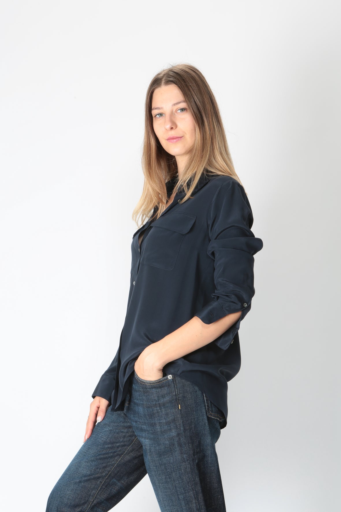 https://admin.shopify.com/store/gulieshop/products/9877532246365#:~:text=https%3A//www.gulieshop.it%20%E2%80%BA%20products%20%E2%80%BA%20camicetta%2Dsnob%2Dcamicia%2Din%2Dseta%2D31307%2D879