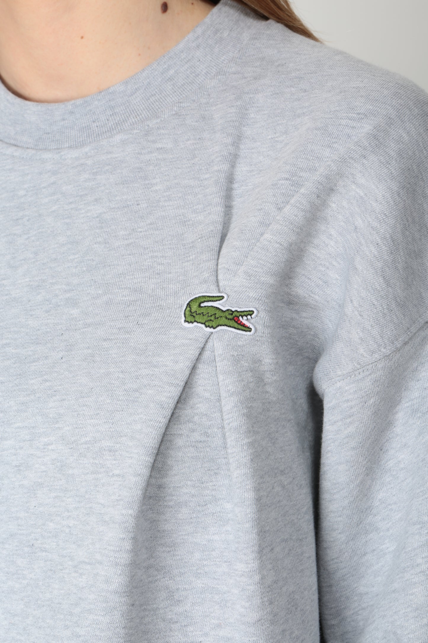 https://admin.shopify.com/store/gulieshop/products/15352897831261#:~:text=https%3A//www.gulieshop.it%20%E2%80%BA%20products%20%E2%80%BA%20lacoste%2Dfelpa%2Doversize%2Dsf9601%2D00
