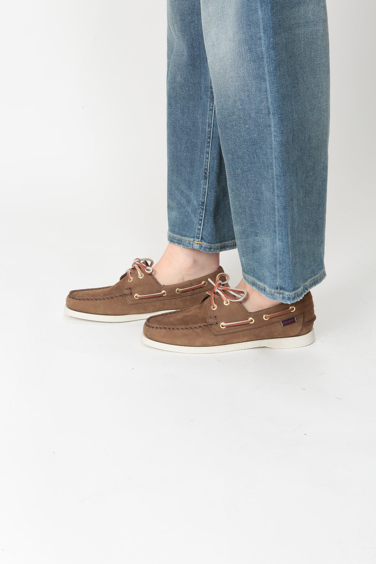 https://admin.shopify.com/store/gulieshop/products/15337890578781#:~:text=https%3A//www.gulieshop.it%20%E2%80%BA%20products%20%E2%80%BA%20sebago%2Dscarpa%2Dda%2Dbarca%2Din%2Dnabuk%2Ddocksides%2Dportland%2D74121sw