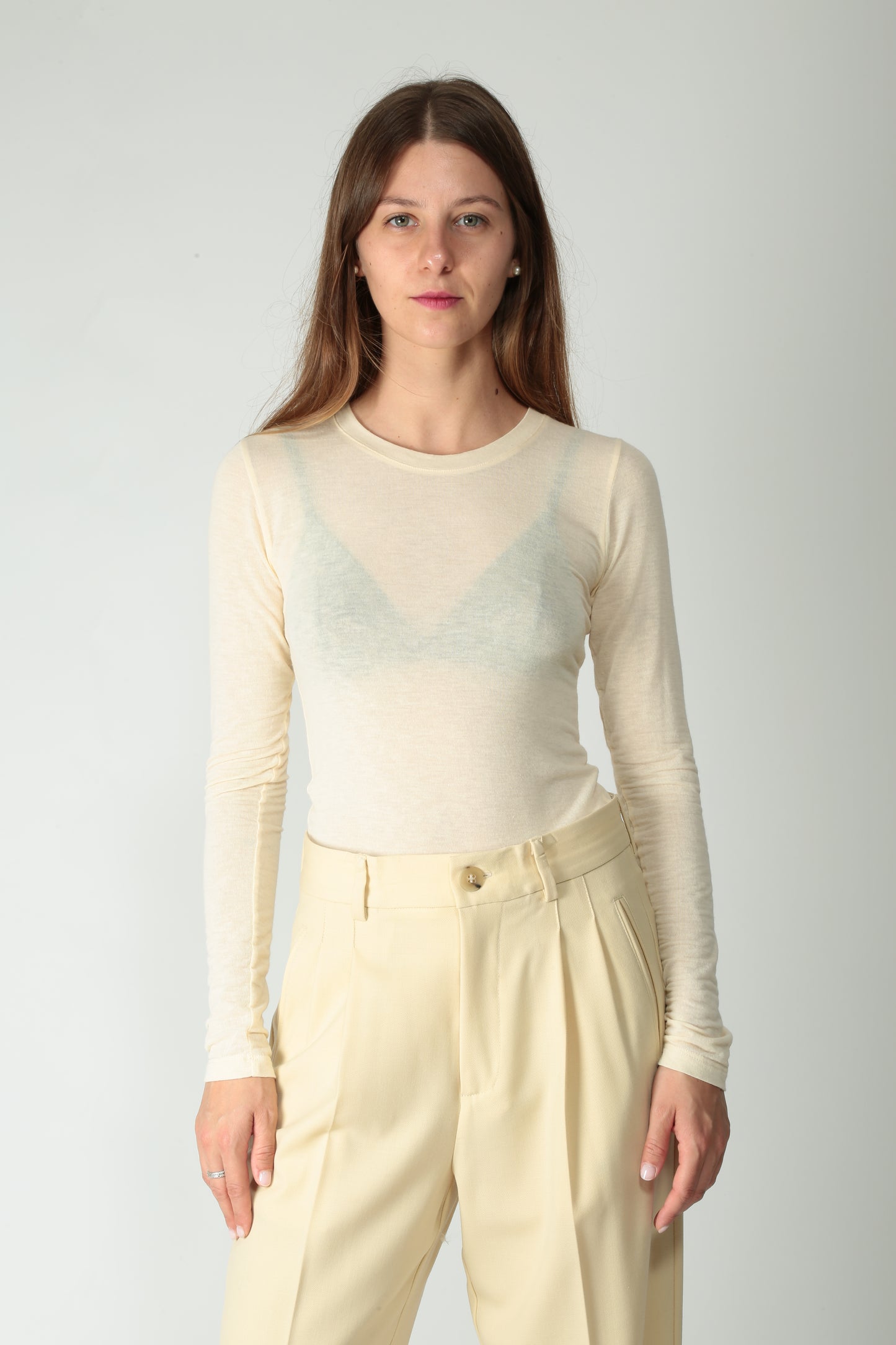 https://admin.shopify.com/store/gulieshop/products/15580039348573#:~:text=https%3A//www.gulieshop.it%20%E2%80%BA%20products%20%E2%80%BA%20solotre%2Dmaglia%2Din%2Dviscosa%2De%2Dcachemire%2Dm1f0132%2D1
