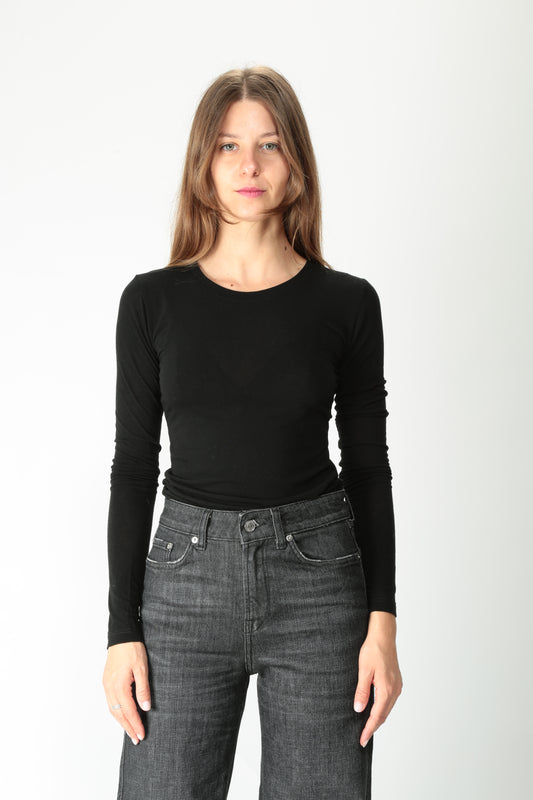 https://admin.shopify.com/store/gulieshop/products/15580039315805#:~:text=https%3A//www.gulieshop.it%20%E2%80%BA%20products%20%E2%80%BA%20solotre%2Dmaglia%2Din%2Dviscosa%2De%2Dcachemire%2Dm1f0132