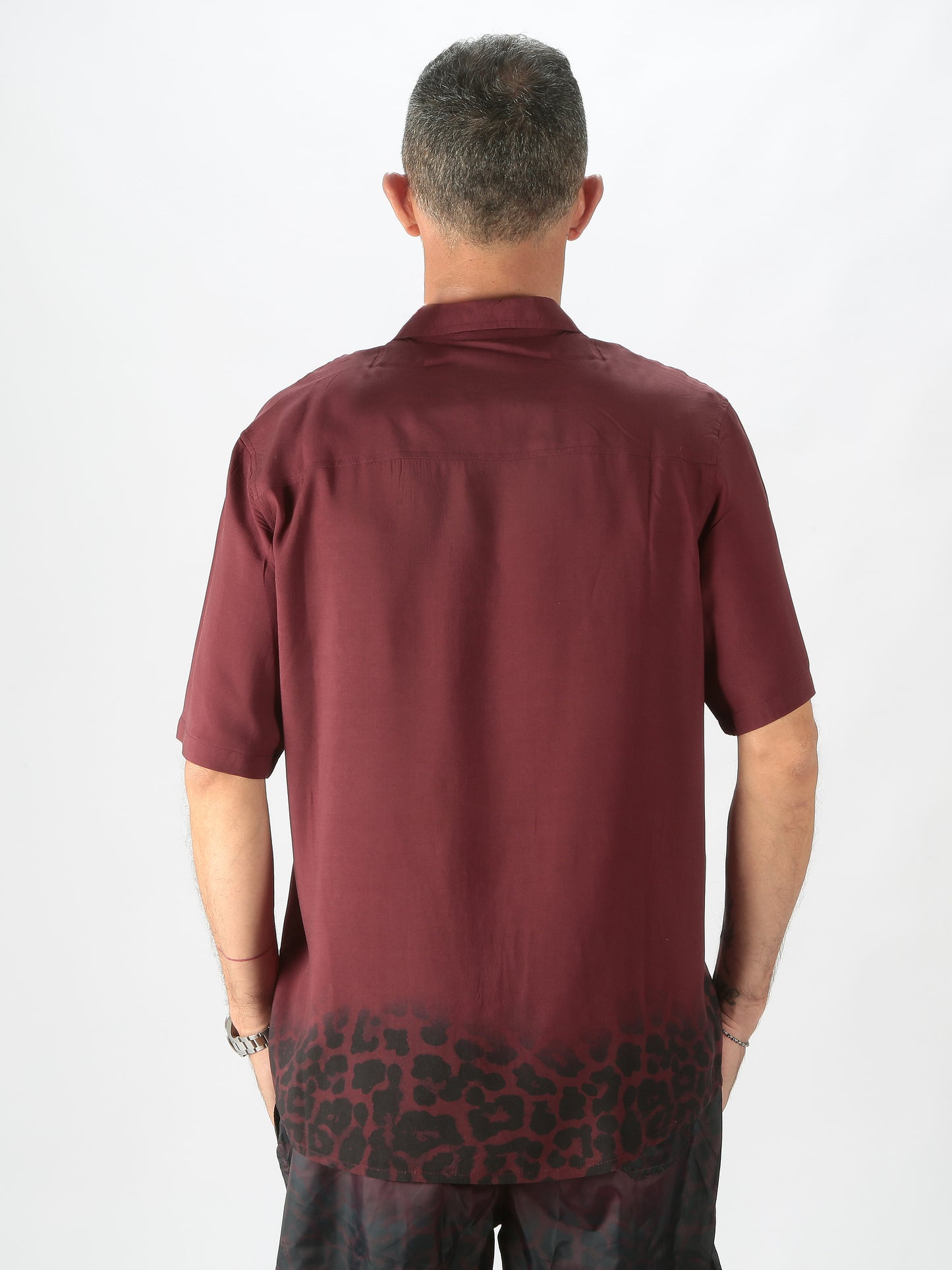 https://admin.shopify.com/store/gulieshop/products/8395249090909#:~:text=Invia-,Tooco%20Camicia%20oversize%20in%20viscosa%20Toco665%20Jaguar%20Wine%20Degrade,-Contenuto%20multimediale%201