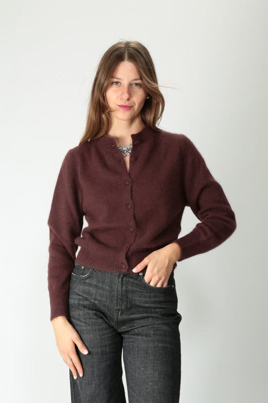https://admin.shopify.com/store/gulieshop/products/15580039119197#:~:text=https%3A//www.gulieshop.it%20%E2%80%BA%20products%20%E2%80%BA%20solotre%2Dcardigan%2Din%2Dmisto%2Dangora%2Dm3f0082