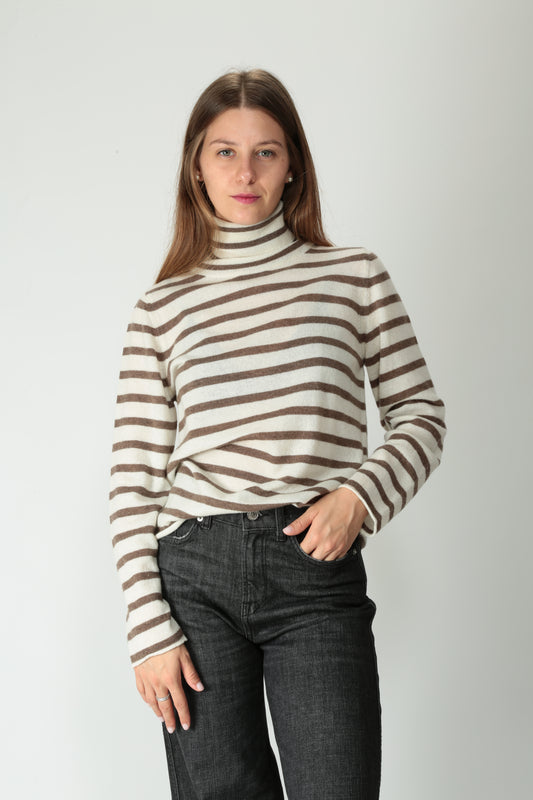 https://admin.shopify.com/store/gulieshop/products/15580039545181#:~:text=https%3A//www.gulieshop.it%20%E2%80%BA%20products%20%E2%80%BA%20solotre%2Ddolcevita%2Din%2Dlana%2De%2Dcachemire%2Dm3f0098