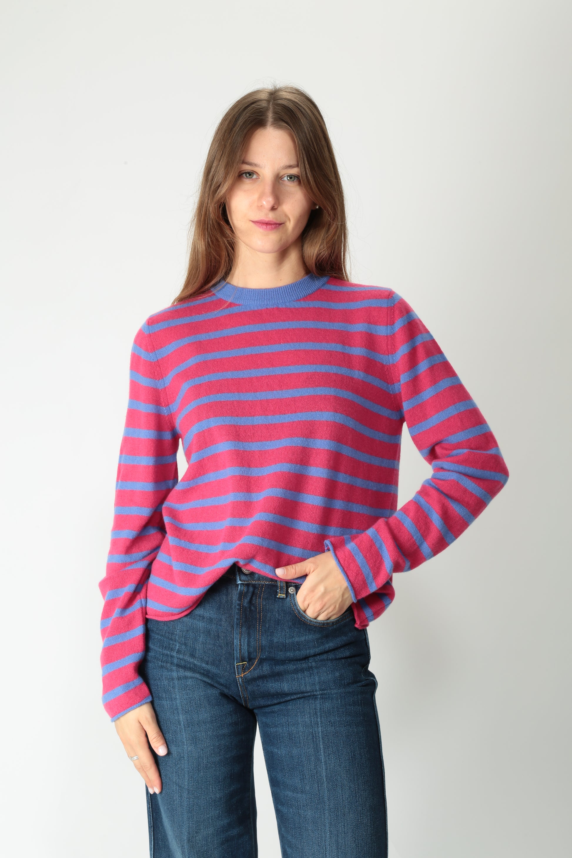 https://admin.shopify.com/store/gulieshop/products/15580039512413#:~:text=https%3A//www.gulieshop.it%20%E2%80%BA%20products%20%E2%80%BA%20solotre%2Dmaglia%2Din%2Dlana%2De%2Dcachemire%2Dm3f0096