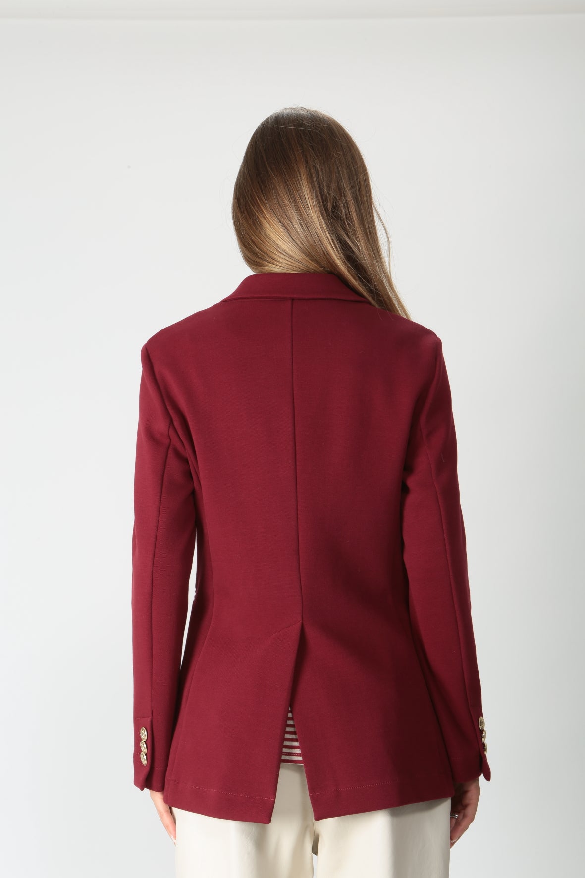 https://admin.shopify.com/store/gulieshop/products/9890716877149#:~:text=https%3A//www.gulieshop.it%20%E2%80%BA%20products%20%E2%80%BA%20maida%2Dmila%2Dgiacca%2Dlunga%2Ddoppiopetto%2D245m1071