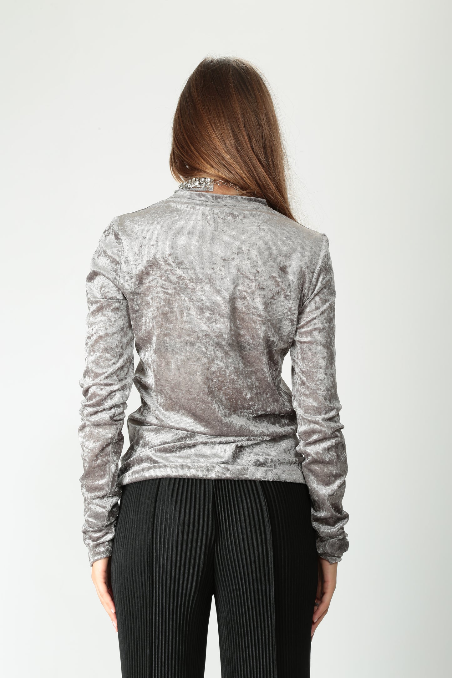 https://admin.shopify.com/store/gulieshop/products/15579497398621#:~:text=https%3A//www.gulieshop.it%20%E2%80%BA%20products%20%E2%80%BA%20meimeij%2Dt%2Dshirt%2Deffetto%2Dvellutato%2Dm5fn01
