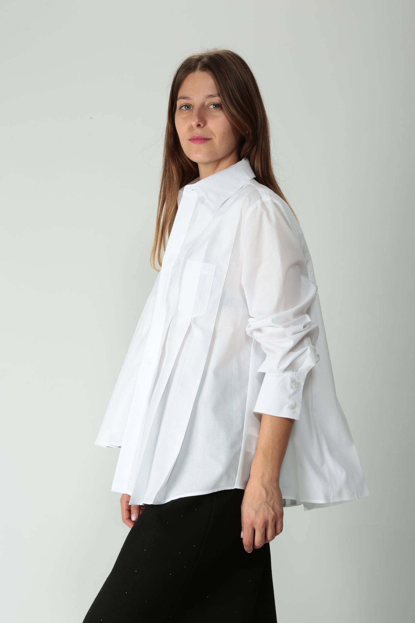 https://admin.shopify.com/store/gulieshop/products/15579496579421#:~:text=https%3A//www.gulieshop.it%20%E2%80%BA%20products%20%E2%80%BA%20meimeij%2Dcamicia%2Dcon%2Dpieghe%2Dm5fu01