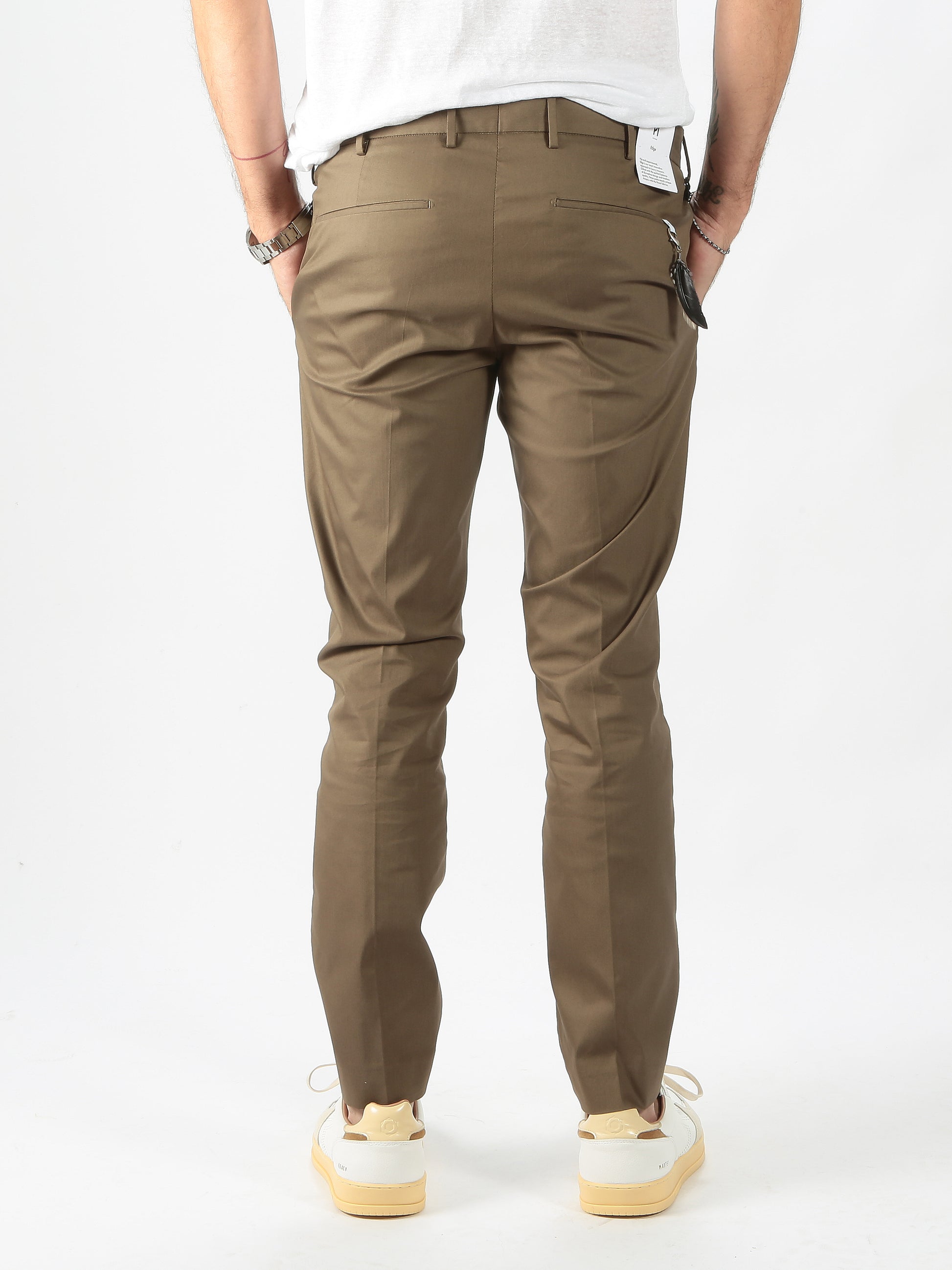 https://admin.shopify.com/store/gulieshop/products/8365172752733#:~:text=Invia-,PT%20Torino%20Pantalone%20in%20misto%20cotone%20COASX0Z00FDW,-Contenuto%20multimediale%201