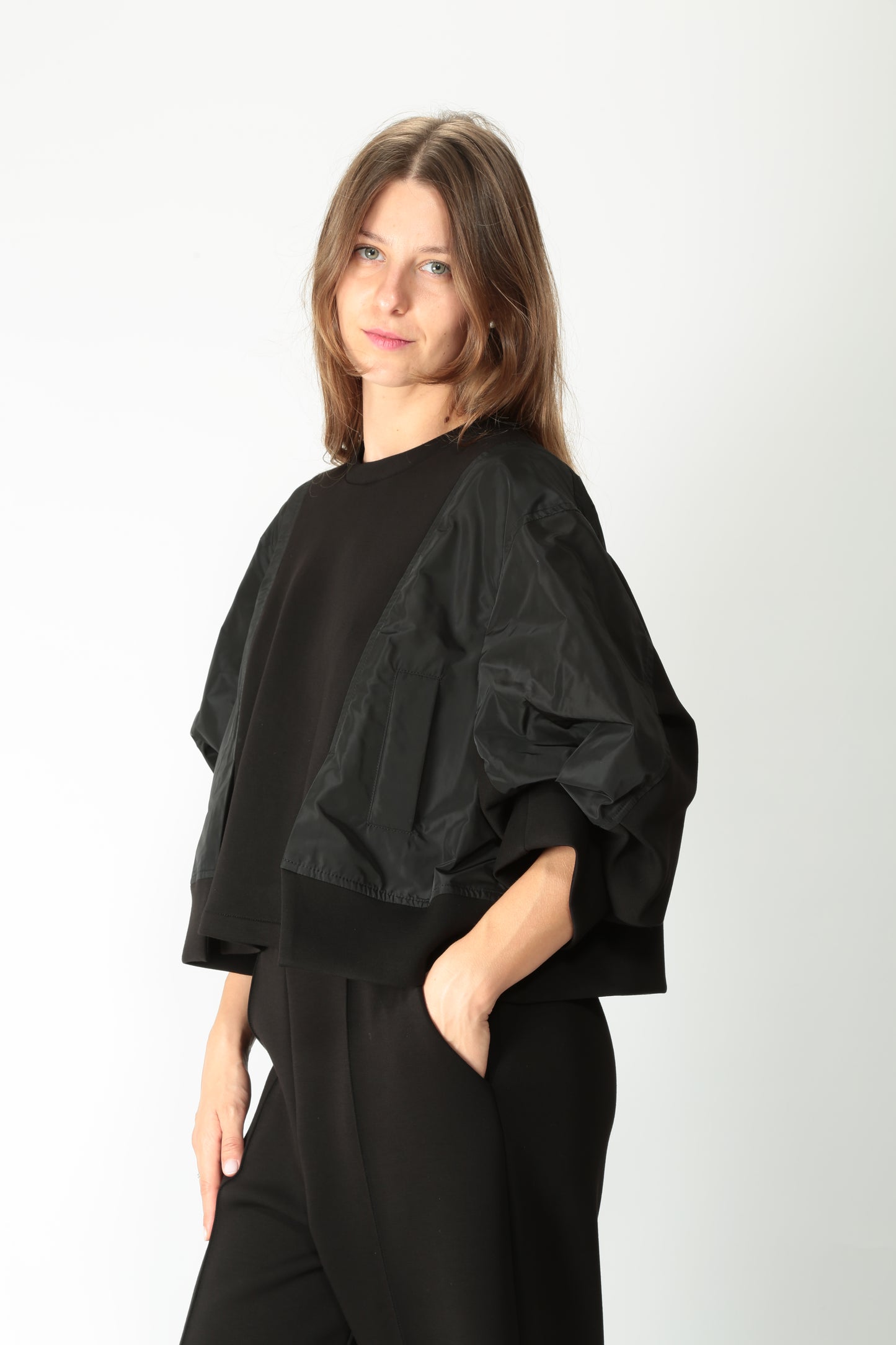 https://admin.shopify.com/store/gulieshop/products/15579497005405#:~:text=https%3A//www.gulieshop.it%20%E2%80%BA%20products%20%E2%80%BA%20meimeij%2Dblusa%2Dcon%2Dinserti%2Dtrecnici%2Dm5fd00