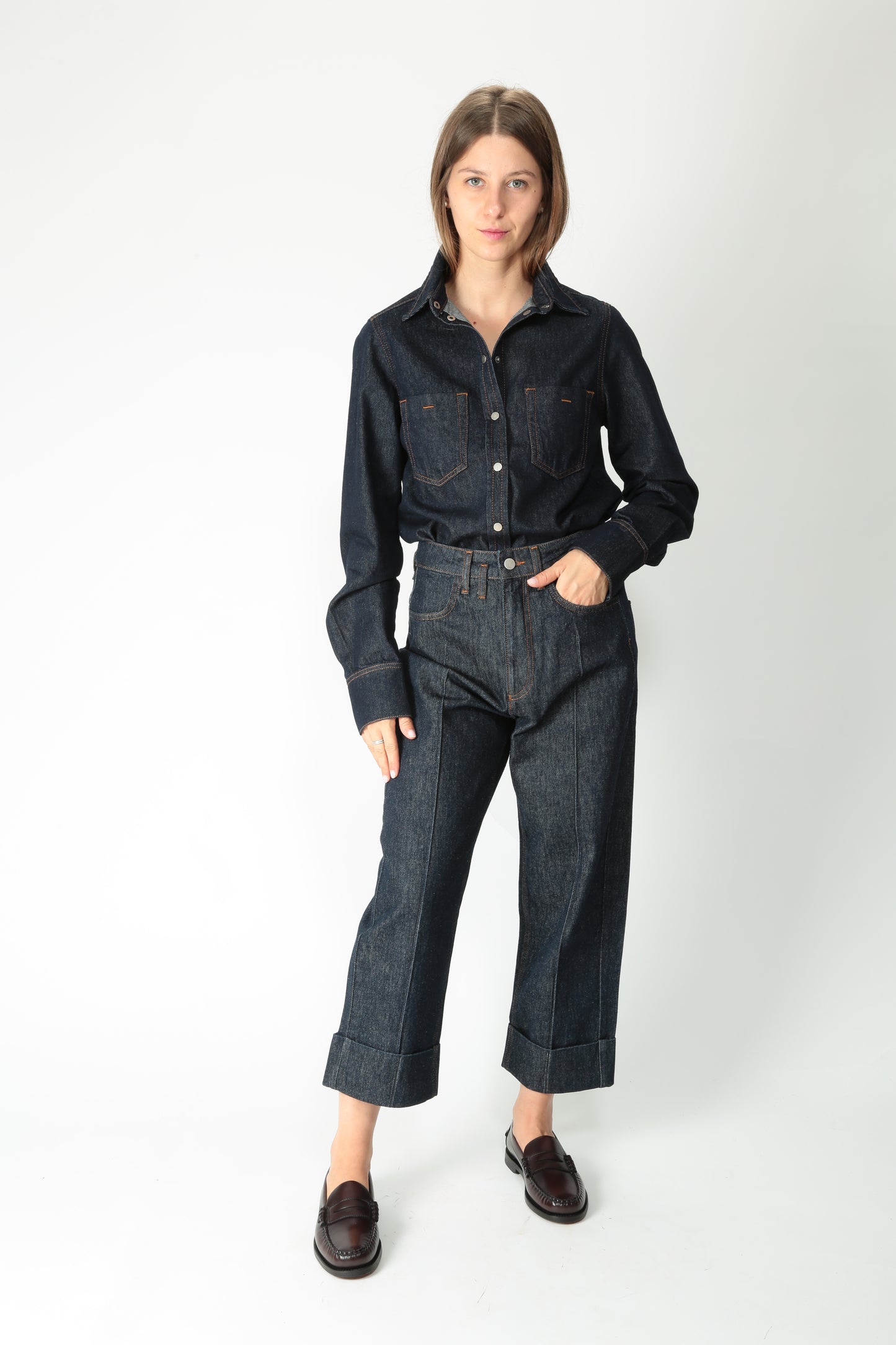 https://admin.shopify.com/store/gulieshop/products/15576505975133#:~:text=https%3A//www.gulieshop.it%20%E2%80%BA%20products%20%E2%80%BA%20tela%2Dcamicia%2Ddi%2Djeans%2Dben