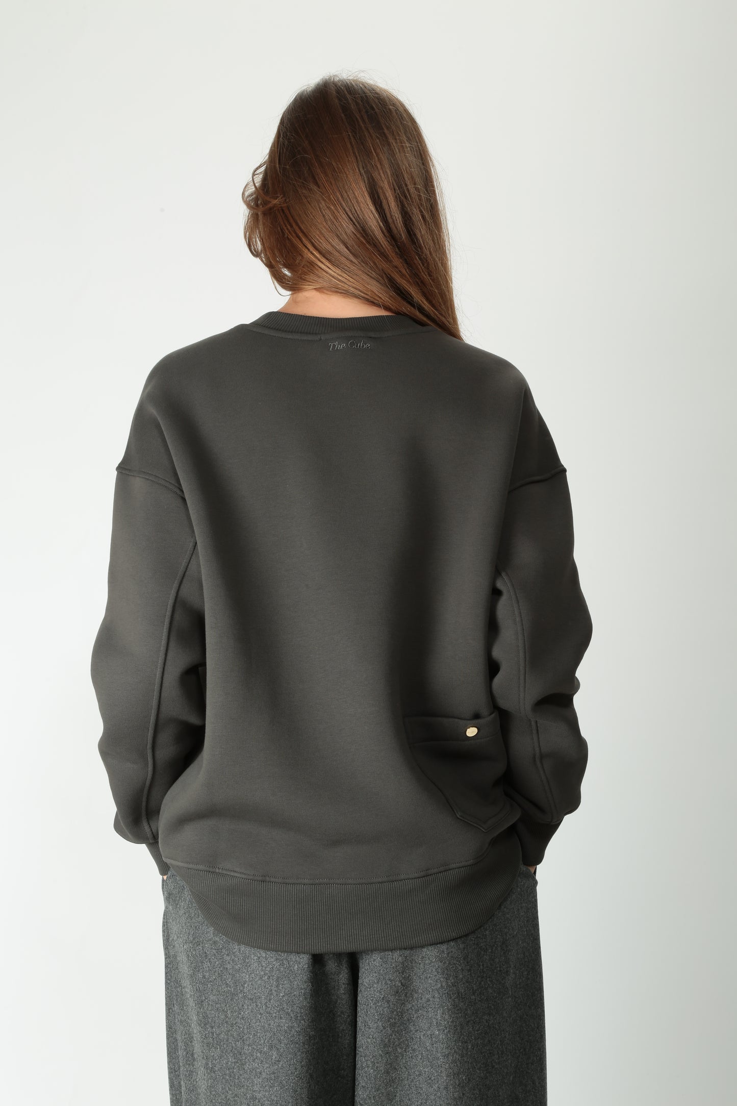 https://admin.shopify.com/store/gulieshop/products/15526146113885#:~:text=https%3A//www.gulieshop.it%20%E2%80%BA%20products%20%E2%80%BA%20s%2Dmaxmara%2Dfelpa%2Dcon%2Dtaschino%2Dmonza