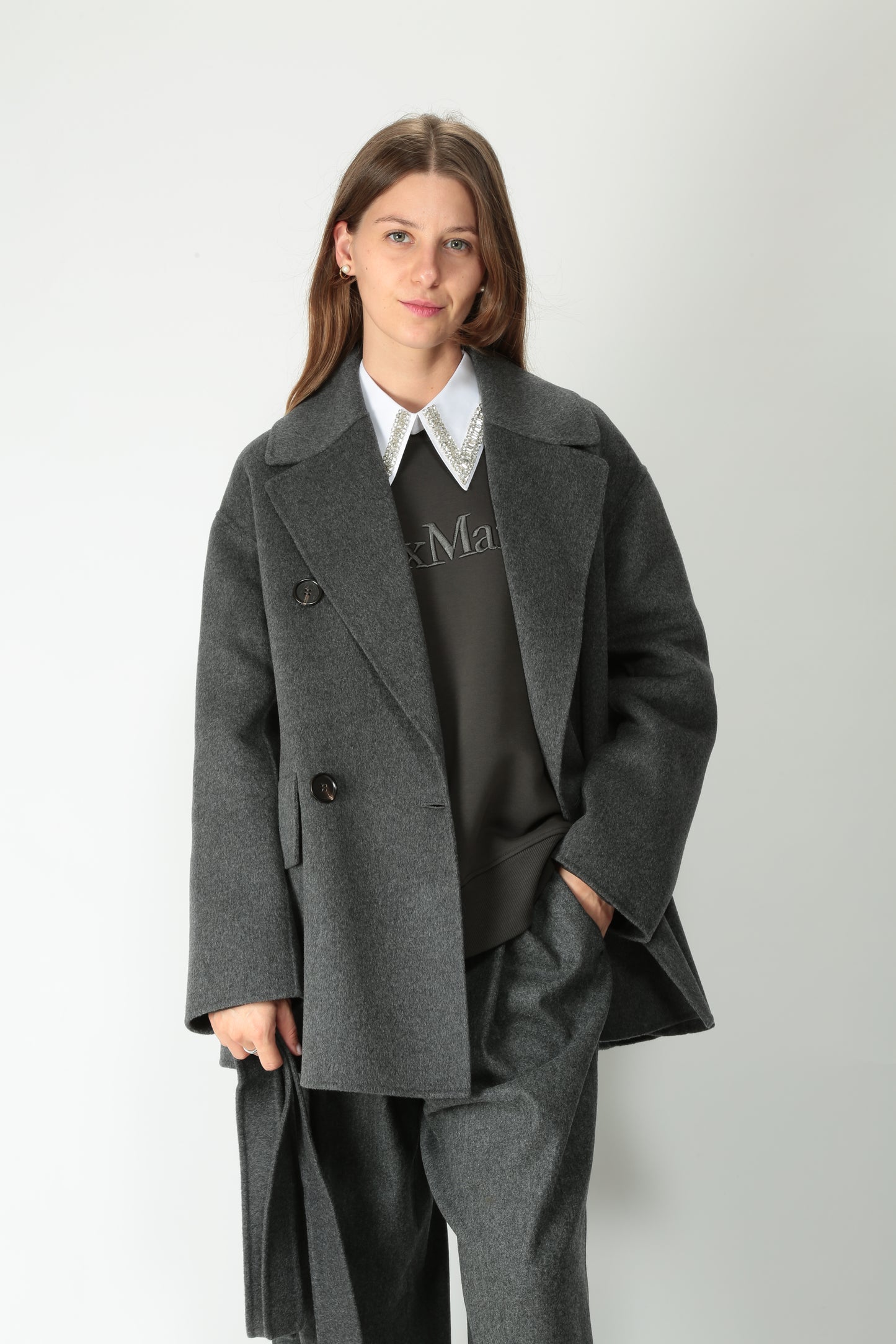 https://admin.shopify.com/store/gulieshop/products/15526146179421#:~:text=https%3A//www.gulieshop.it%20%E2%80%BA%20products%20%E2%80%BA%20s%2Dmaxmara%2Dgiaccone%2Din%2Dlana%2Dornella
