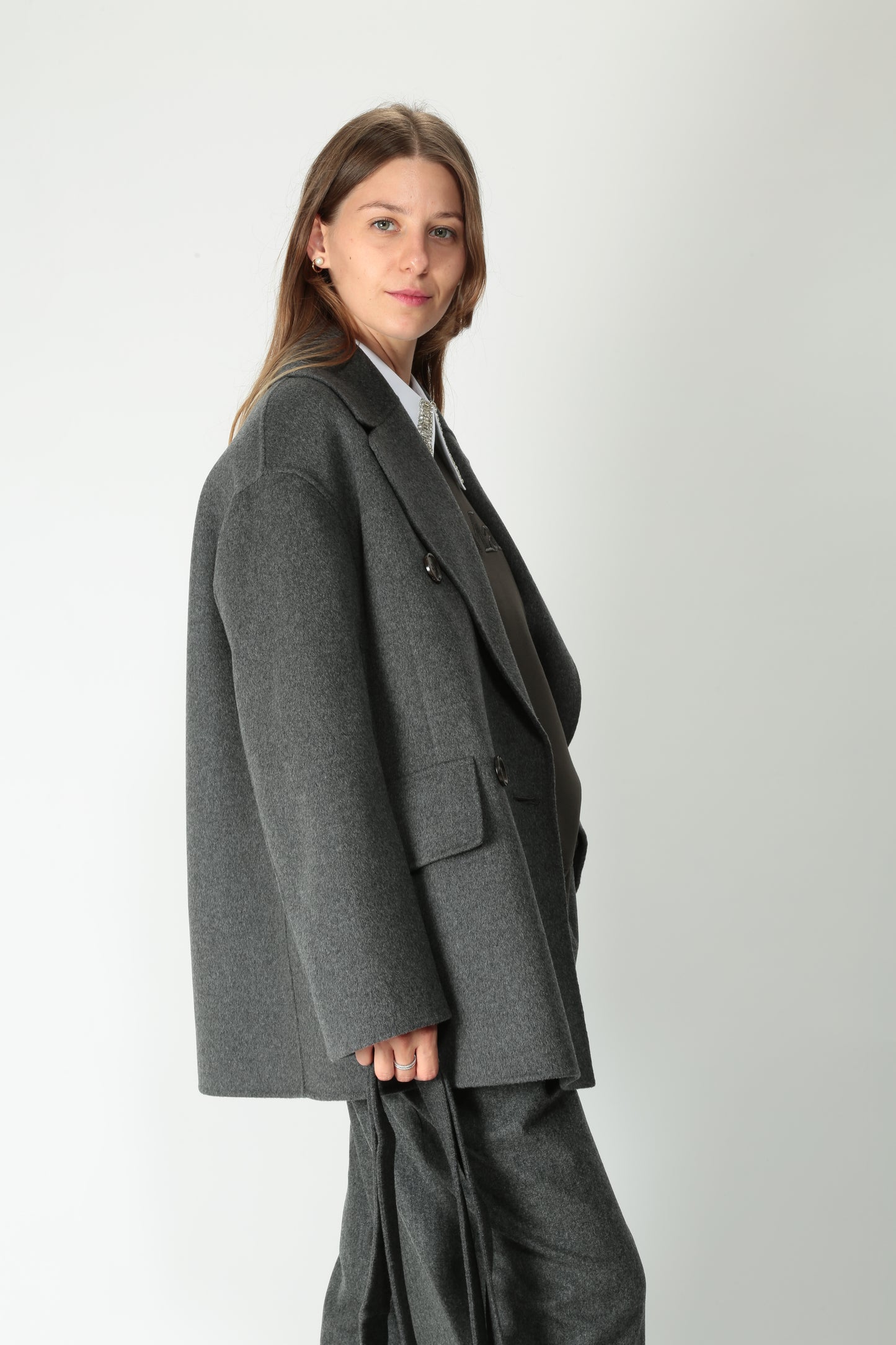 https://admin.shopify.com/store/gulieshop/products/15526146179421#:~:text=https%3A//www.gulieshop.it%20%E2%80%BA%20products%20%E2%80%BA%20s%2Dmaxmara%2Dgiaccone%2Din%2Dlana%2Dornella