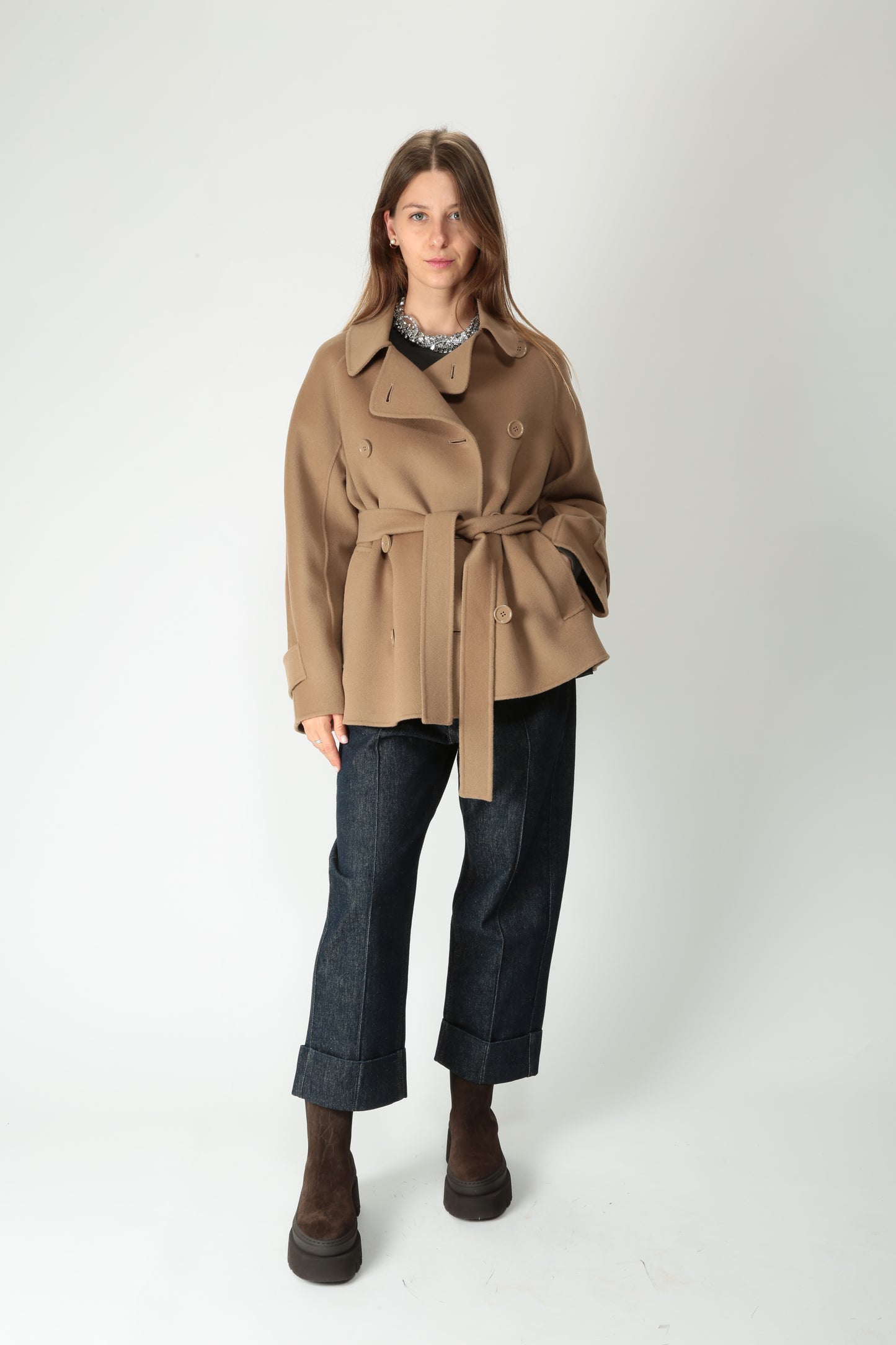 https://admin.shopify.com/store/gulieshop/products/15526145556829#:~:text=https%3A//www.gulieshop.it%20%E2%80%BA%20products%20%E2%80%BA%20s%2Dmaxmara%2Dtrench%2Dcorto%2Din%2Dlana%2Dlouis