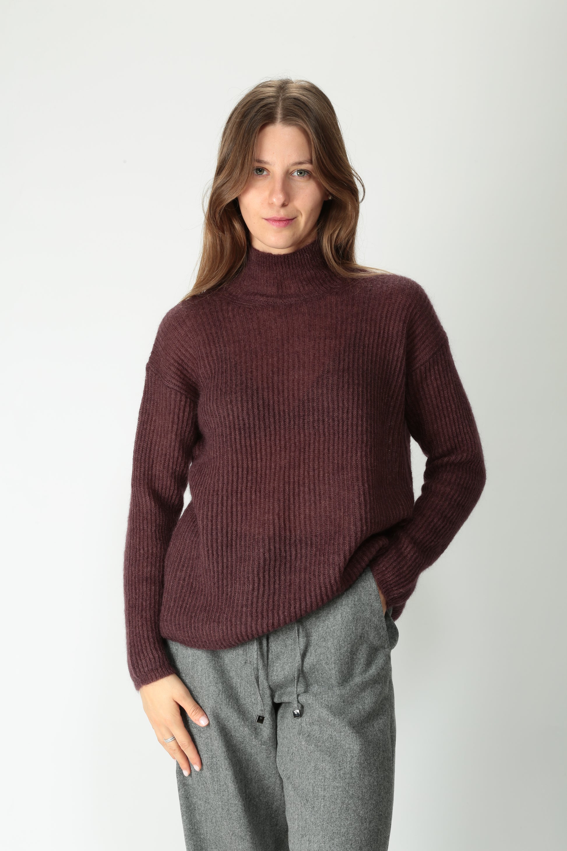 https://admin.shopify.com/store/gulieshop/products/15577928597853#:~:text=https%3A//www.gulieshop.it%20%E2%80%BA%20products%20%E2%80%BA%20maxmara%2Dmm%2Dmaglia%2Din%2Dmohair%2Dtenna%2D1