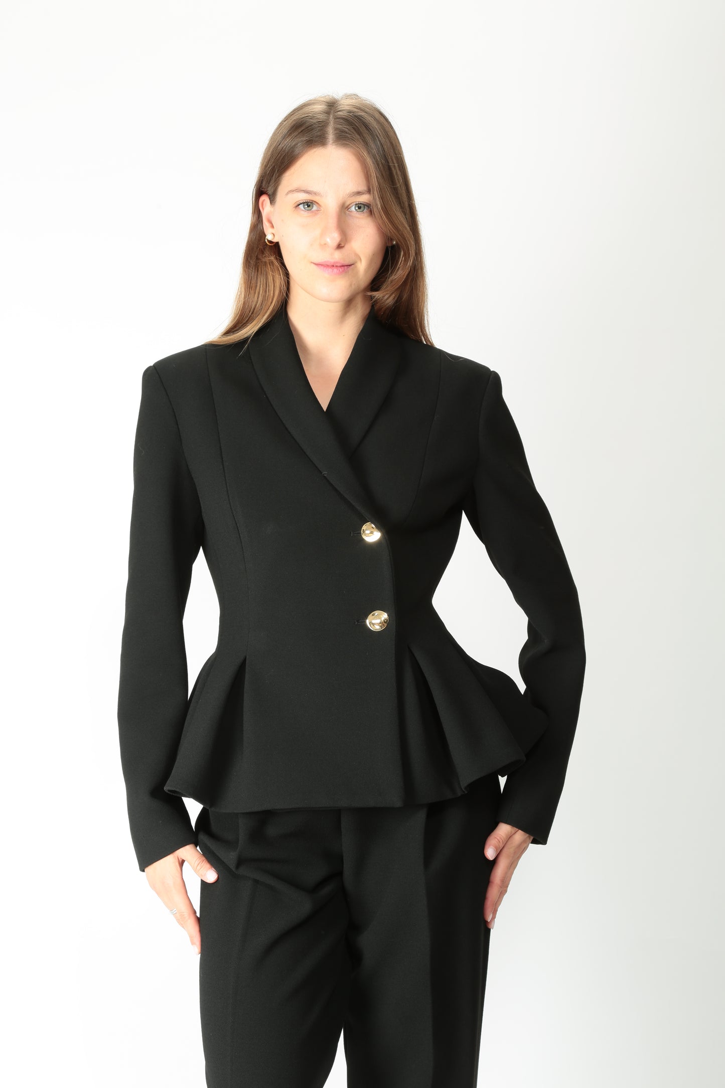 https://admin.shopify.com/store/gulieshop/products/15577923584349#:~:text=https%3A//www.gulieshop.it%20%E2%80%BA%20products%20%E2%80%BA%20l%2Dconti%2Dgiacca%2Din%2Dcrepe%2Djanis%2Dl5wm80