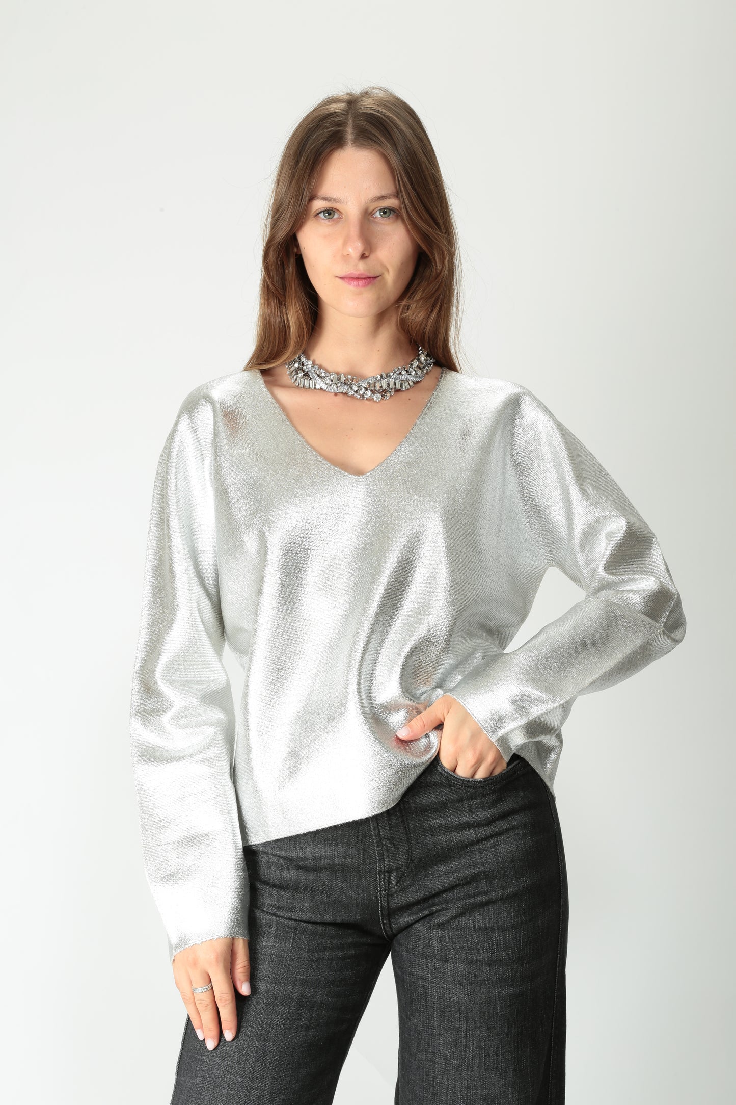 https://admin.shopify.com/store/gulieshop/products/15577923813725#:~:text=https%3A//www.gulieshop.it%20%E2%80%BA%20products%20%E2%80%BA%20l%2Dconti%2Dmaglia%2Dscollo%2Da%2Dv%2Dmarilia%2Dl5wa99