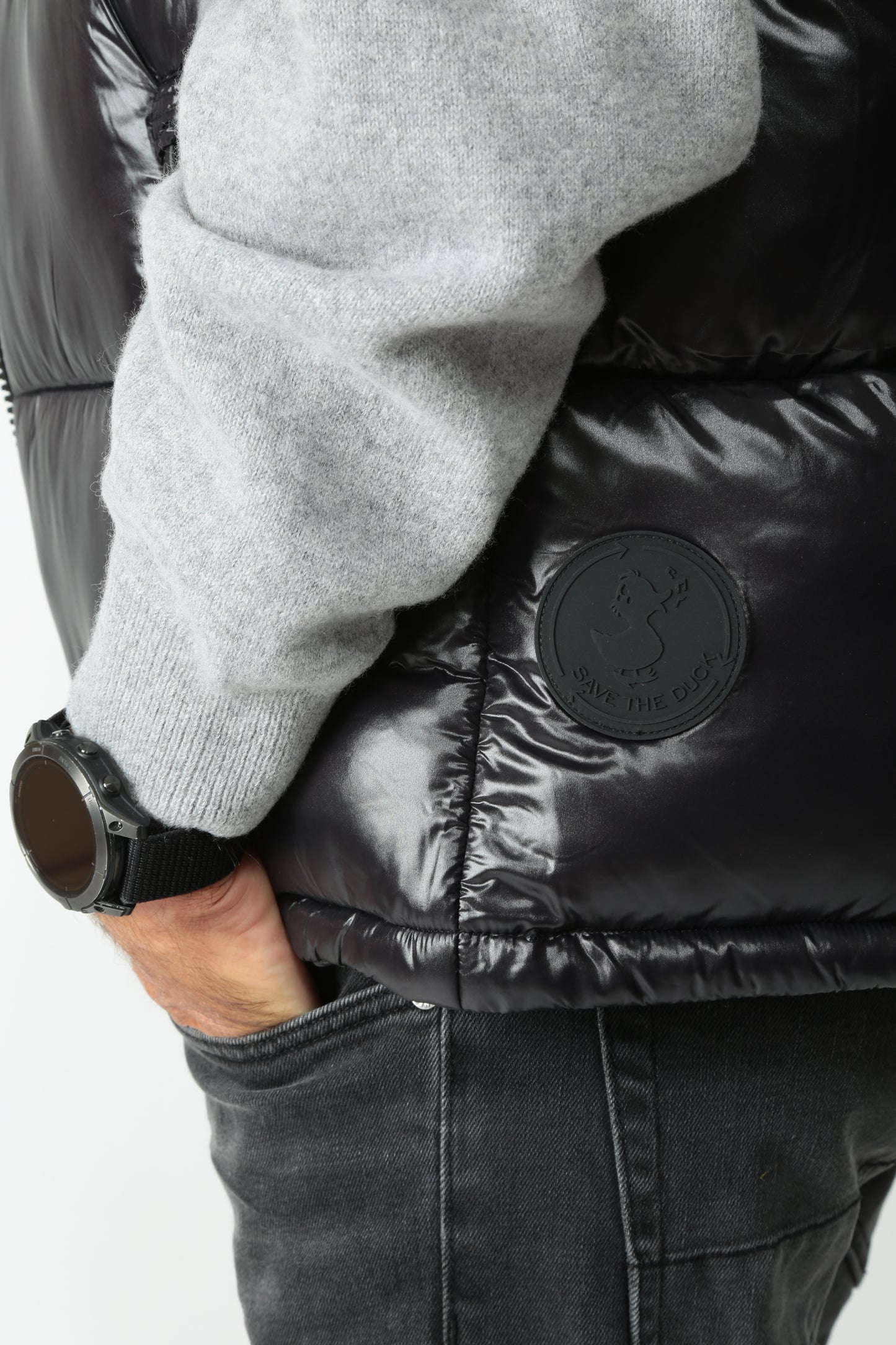 https://admin.shopify.com/store/gulieshop/products/15609271124317#:~:text=https%3A//www.gulieshop.it%20%E2%80%BA%20products%20%E2%80%BA%20save%2Dthe%2Ddukc%2Dpiumino%2Dsmanicato%2Dailantus%2Dlove21d81382u