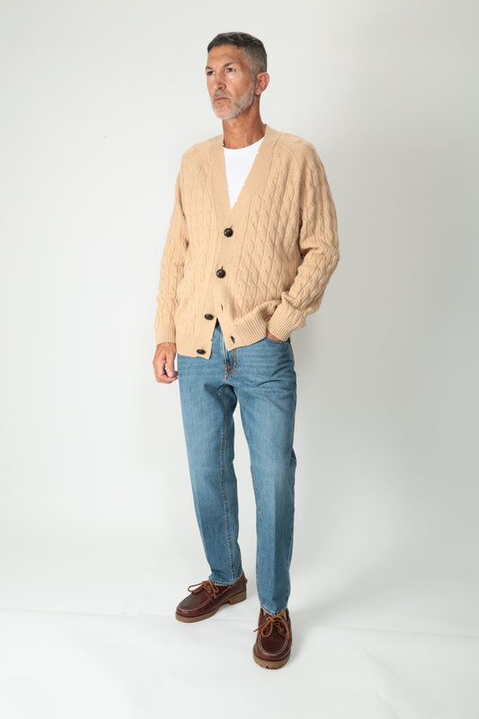 https://admin.shopify.com/store/gulieshop/products/15595298423133#:~:text=https%3A//www.gulieshop.it%20%E2%80%BA%20products%20%E2%80%BA%20amaranto%2Dcardigan%2Da%2Dtrecce%2Db9f0095