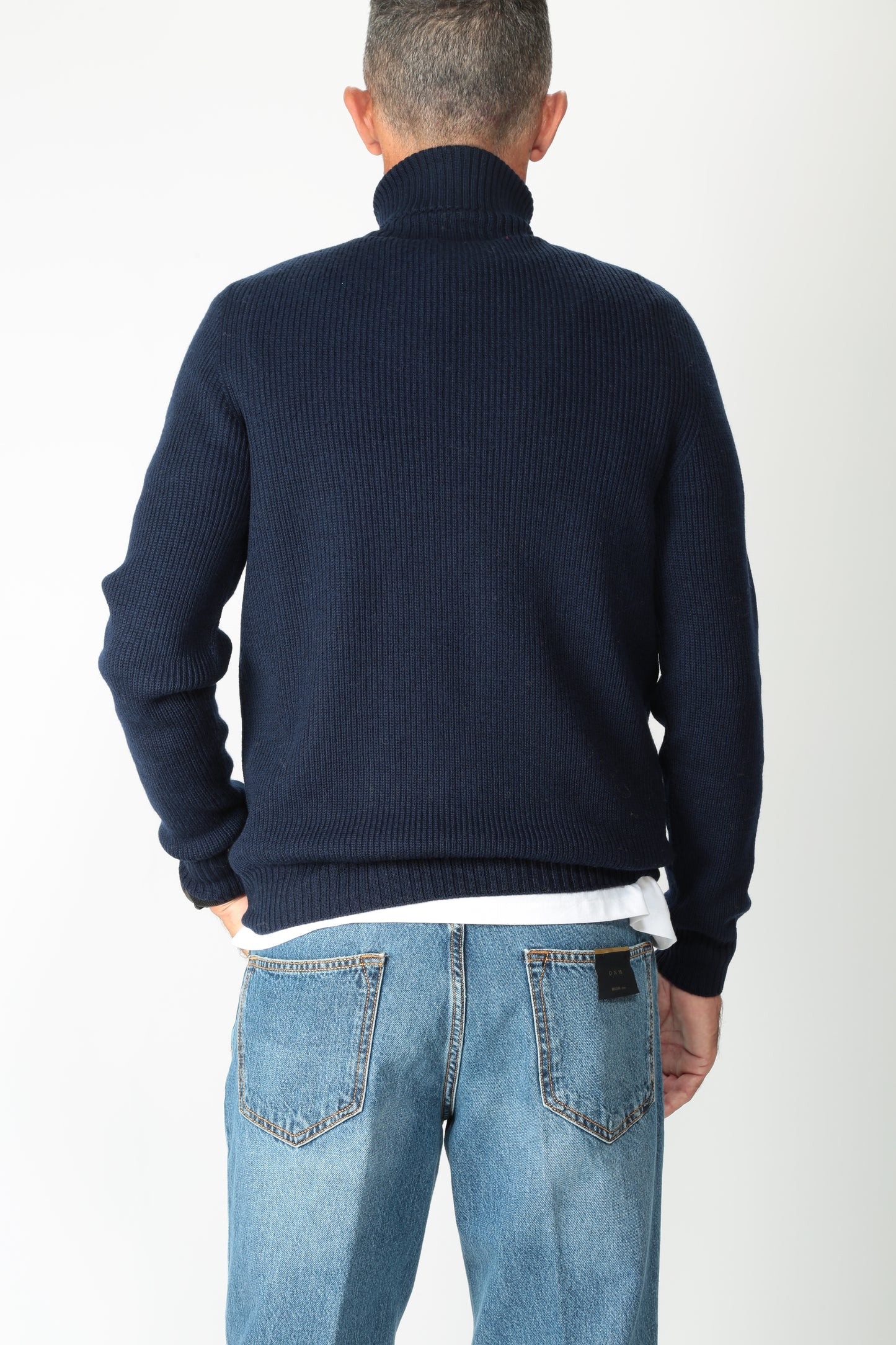 https://admin.shopify.com/store/gulieshop/products/15595298226525#:~:text=https%3A//www.gulieshop.it%20%E2%80%BA%20products%20%E2%80%BA%20amaranto%2Dmaglia%2Ddolcevita%2Da%2Dcoste%2Db9f0043