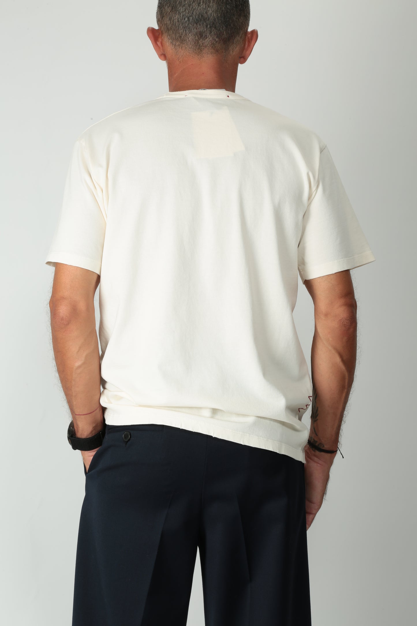 https://admin.shopify.com/store/gulieshop/products/15595298488669#:~:text=https%3A//www.gulieshop.it%20%E2%80%BA%20products%20%E2%80%BA%20amaranto%2Dt%2Dshirt%2Doversize%2Db6f0068