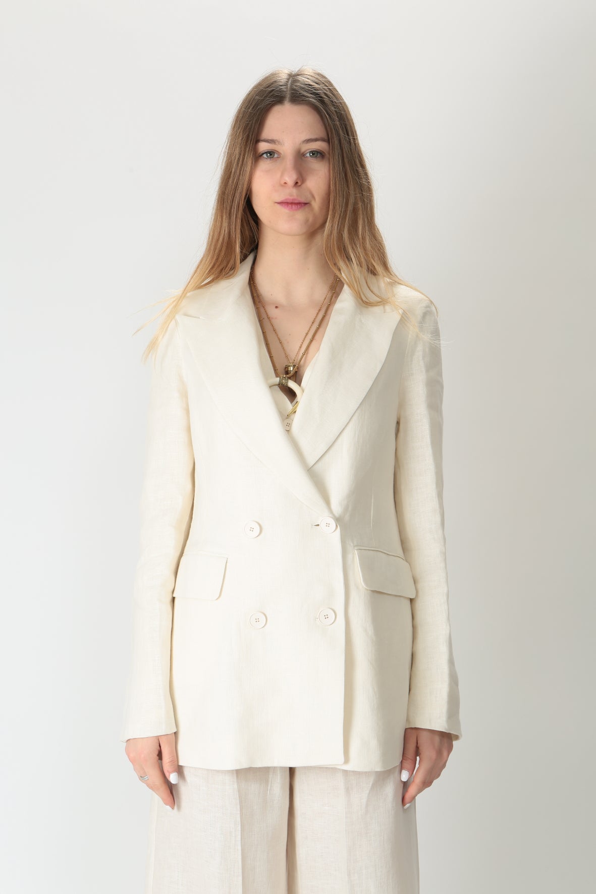 https://admin.shopify.com/store/gulieshop/products/9068327567709#:~:text=Invia-,1978%20Giacca%20doppiopetto%20in%20lino%20599GB649,-Contenuto%20multimediale%201