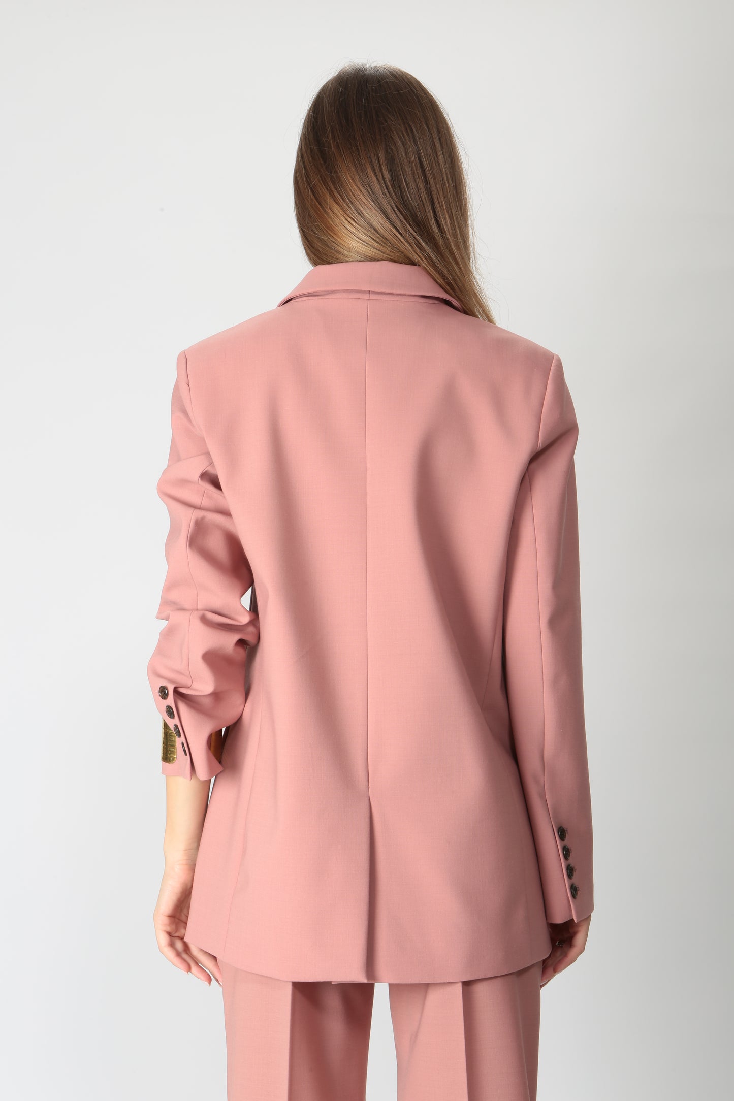 https://admin.shopify.com/store/gulieshop/products/9898601775453#:~:text=https%3A//www.gulieshop.it%20%E2%80%BA%20products%20%E2%80%BA%20ottodame%2Dgiacca%2Dmonopetto%2Din%2Dmisto%2Dlana%2Dwhi%2Ddg6079