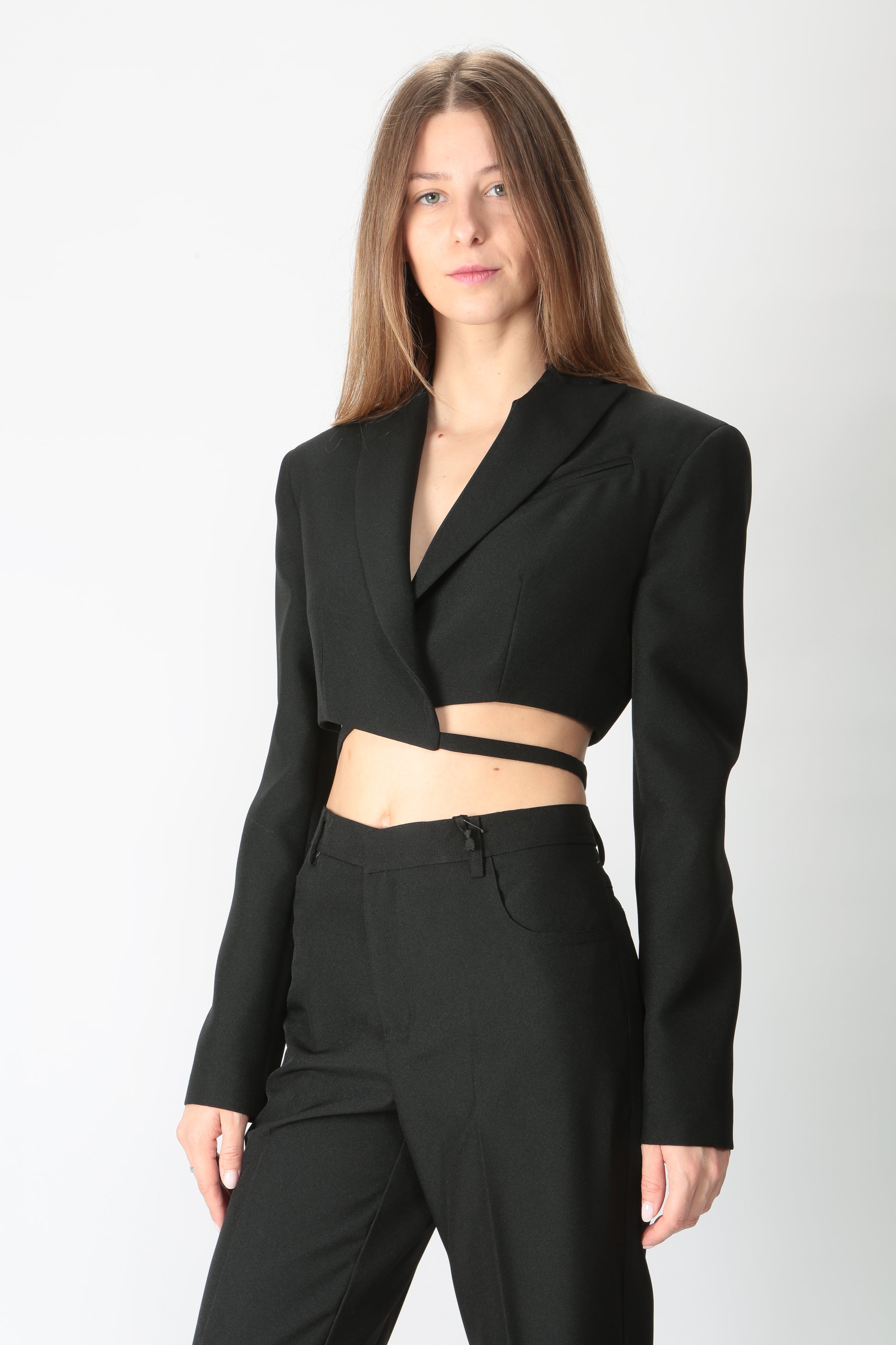 https://admin.shopify.com/store/gulieshop/products/9898626548061#:~:text=https%3A//www.gulieshop.it%20%E2%80%BA%20products%20%E2%80%BA%20ottodame%2Dgiacca%2Dcropped%2Dkeo%2Ddg6082