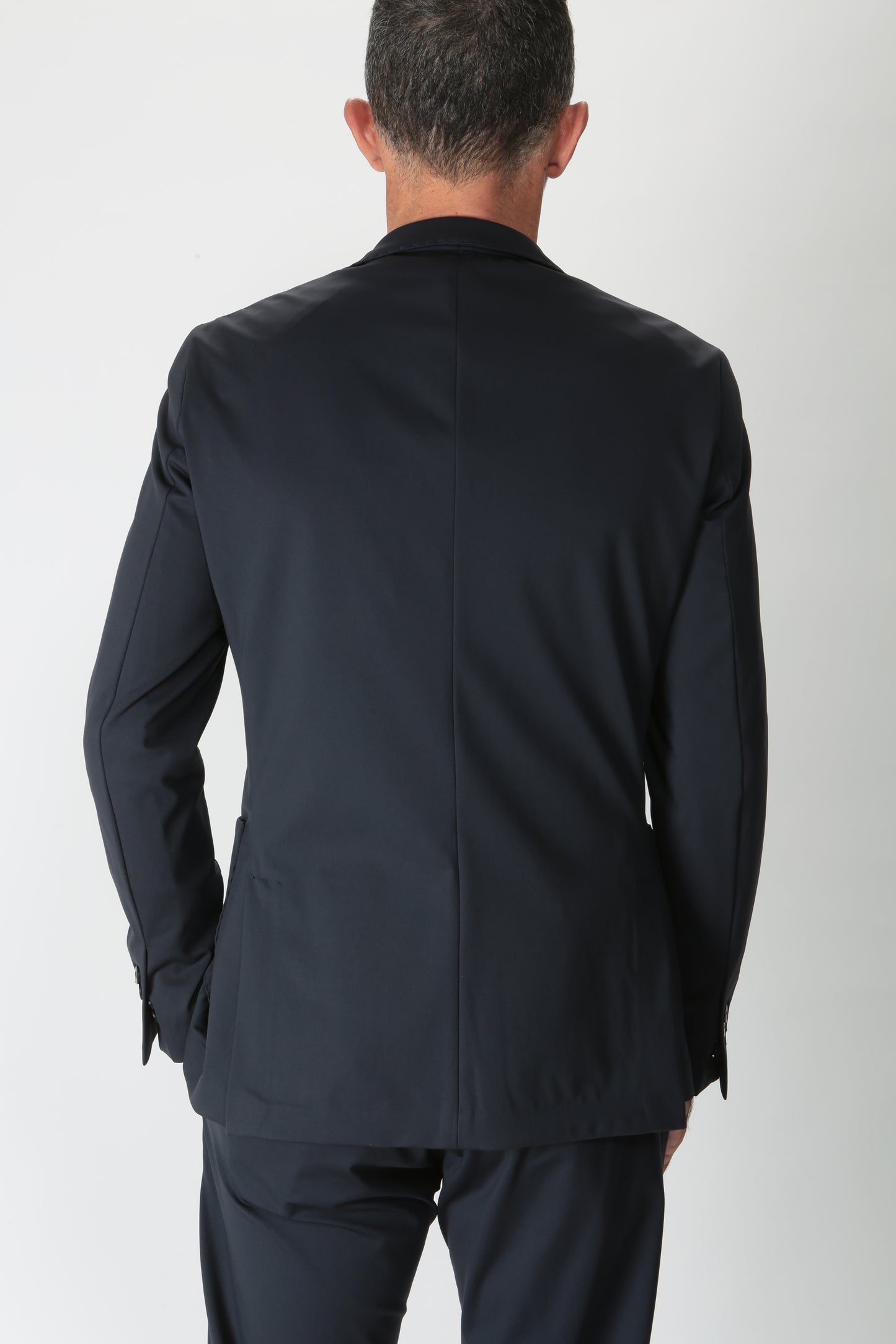 https://admin.shopify.com/store/gulieshop/products/9906758648157#:~:text=https%3A//www.gulieshop.it%20%E2%80%BA%20products%20%E2%80%BA%20pmds%2Dgiacca%2Din%2Dtessuto%2Dtecnico%2Dlouis