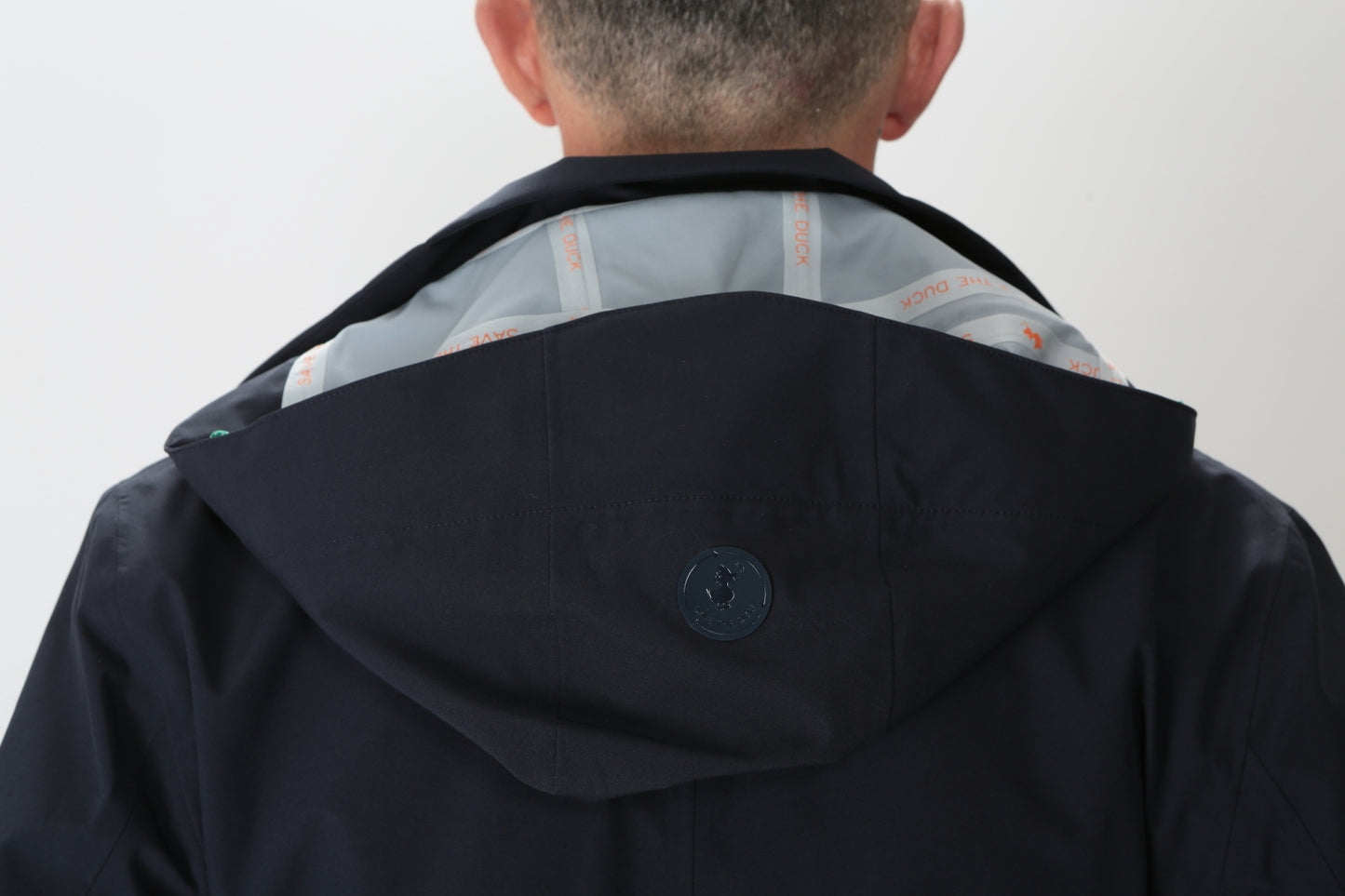 https://admin.shopify.com/store/gulieshop/products/9044483506525#:~:text=Invia-,Save%20the%20duck%20Cappotto%20tecnico%20con%20cappuccio%20D42020M%20Grin18,-Contenuto%20multimediale%201