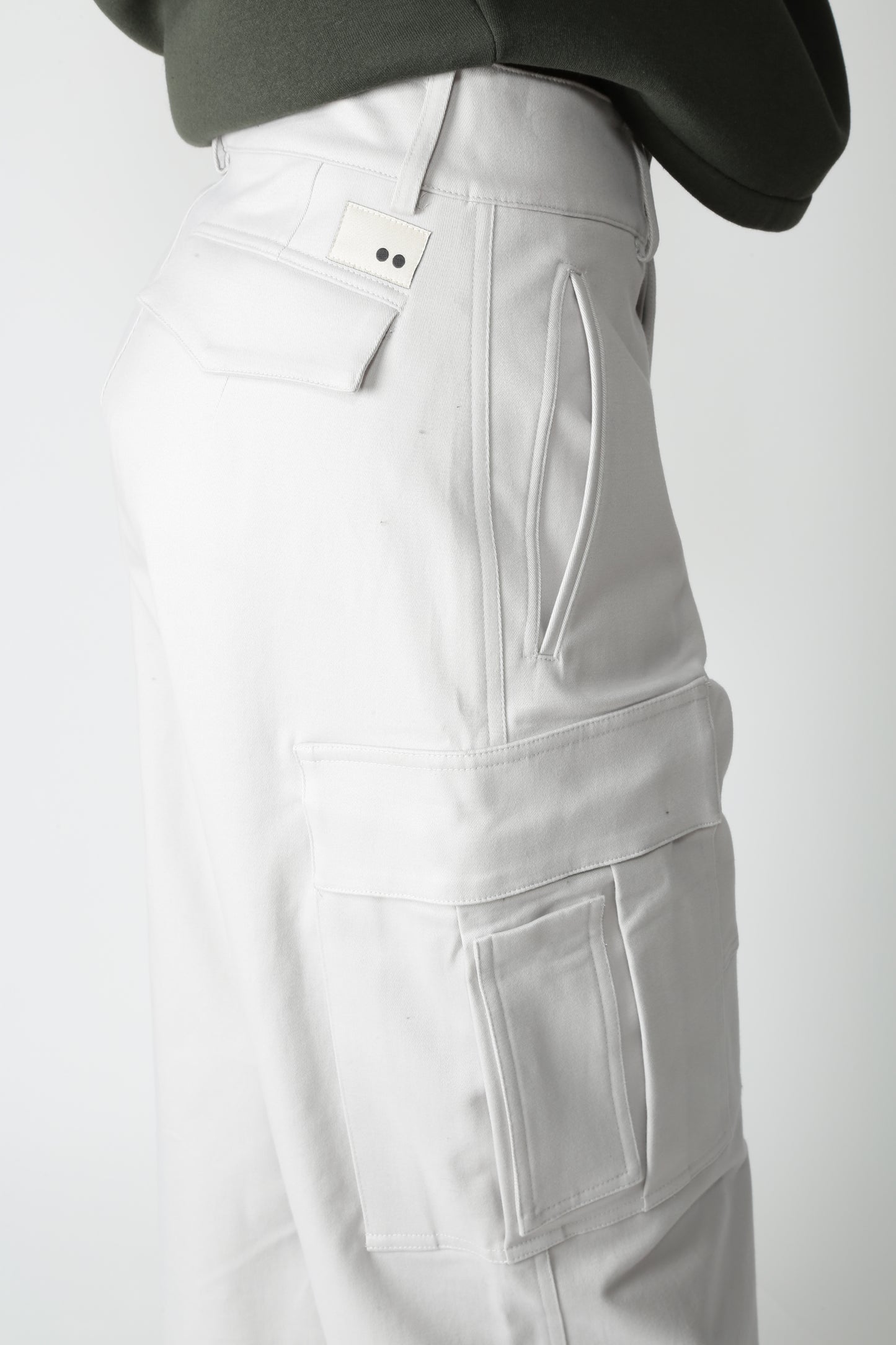 https://admin.shopify.com/store/gulieshop/products/15617498480989#:~:text=https%3A//www.gulieshop.it%20%E2%80%BA%20products%20%E2%80%BA%20the%2Dm%2Dpantalone%2Dcargo%2Dtiberia
