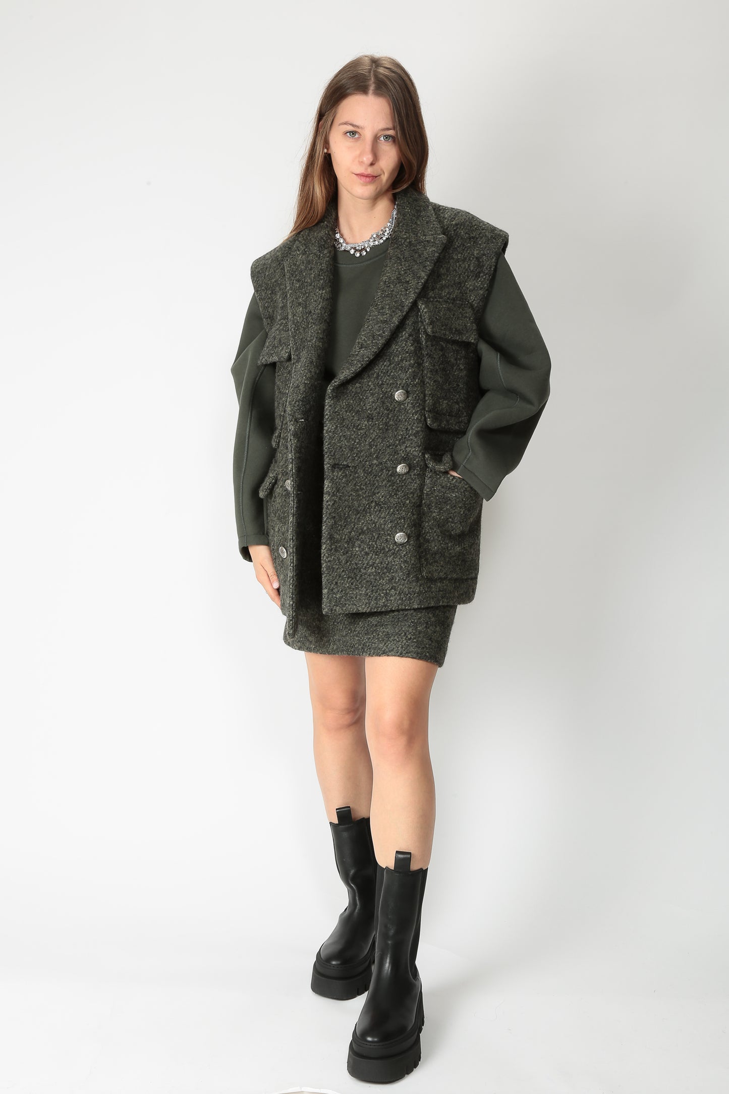 https://admin.shopify.com/store/gulieshop/products/15617498087773#:~:text=https%3A//www.gulieshop.it%20%E2%80%BA%20products%20%E2%80%BA%20the%2Dm%2Dgonna%2Din%2Dpanno%2Ddi%2Dlana%2Dguya
