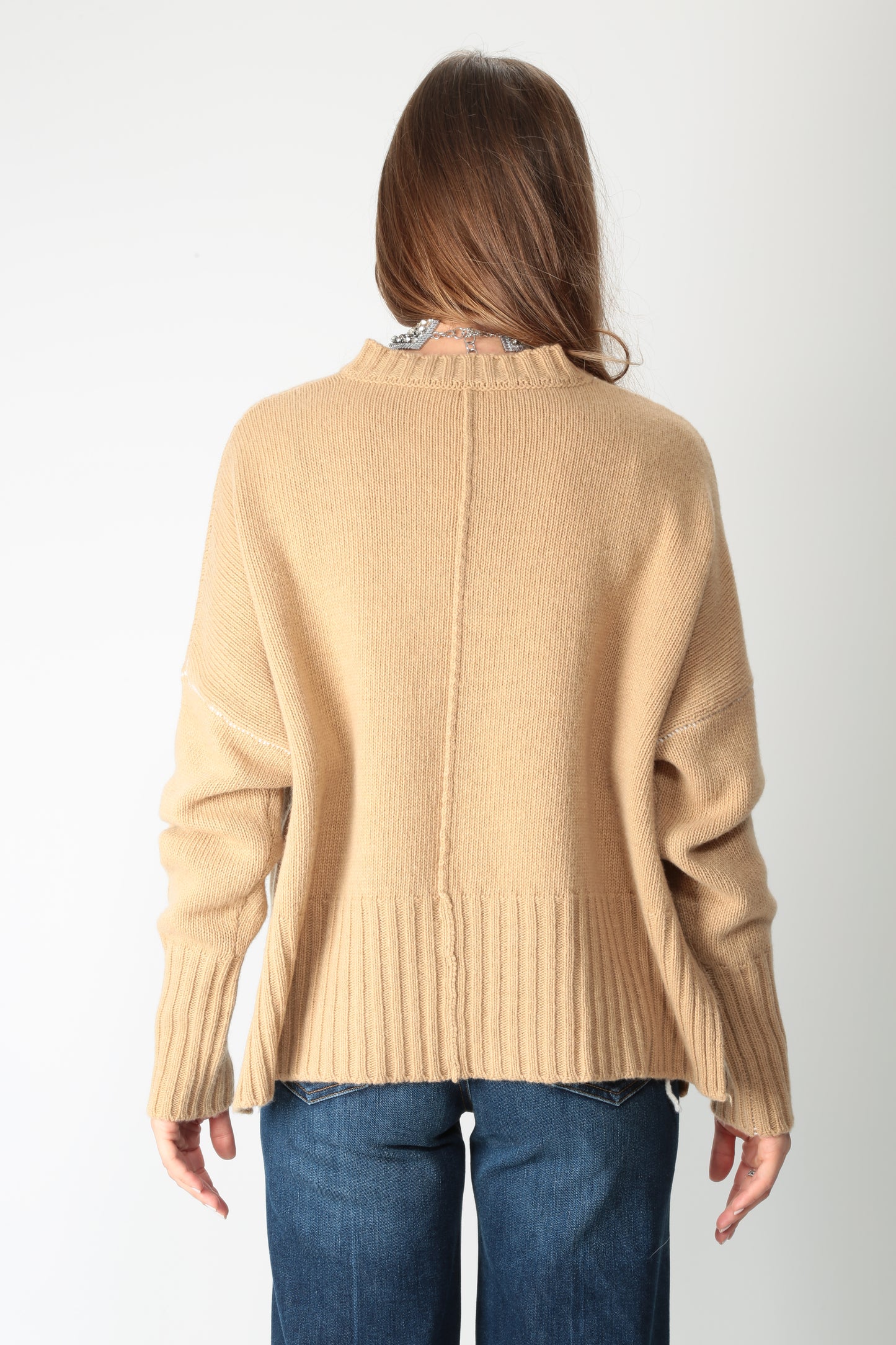 https://admin.shopify.com/store/gulieshop/products/15633572102493#:~:text=https%3A//www.gulieshop.it%20%E2%80%BA%20products%20%E2%80%BA%20jei%2Do%2Dmaglia%2Doversize%2Dmisto%2Dlana%2D4533
