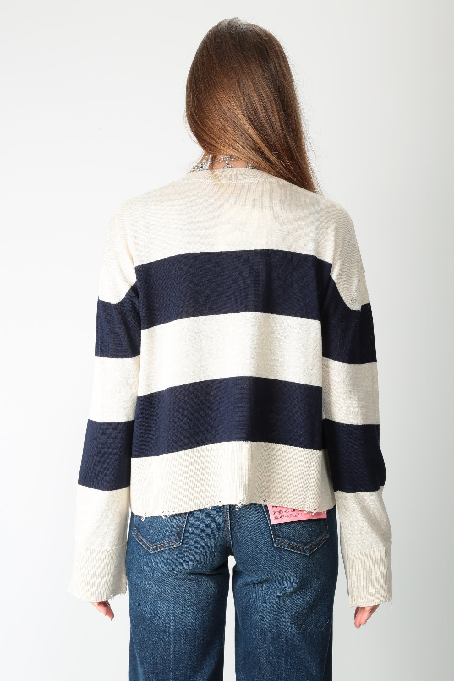 https://admin.shopify.com/store/gulieshop/products/15633572331869#:~:text=https%3A//www.gulieshop.it%20%E2%80%BA%20products%20%E2%80%BA%20jei%2Do%2Dmaglia%2Dcon%2Drotture%2D4557